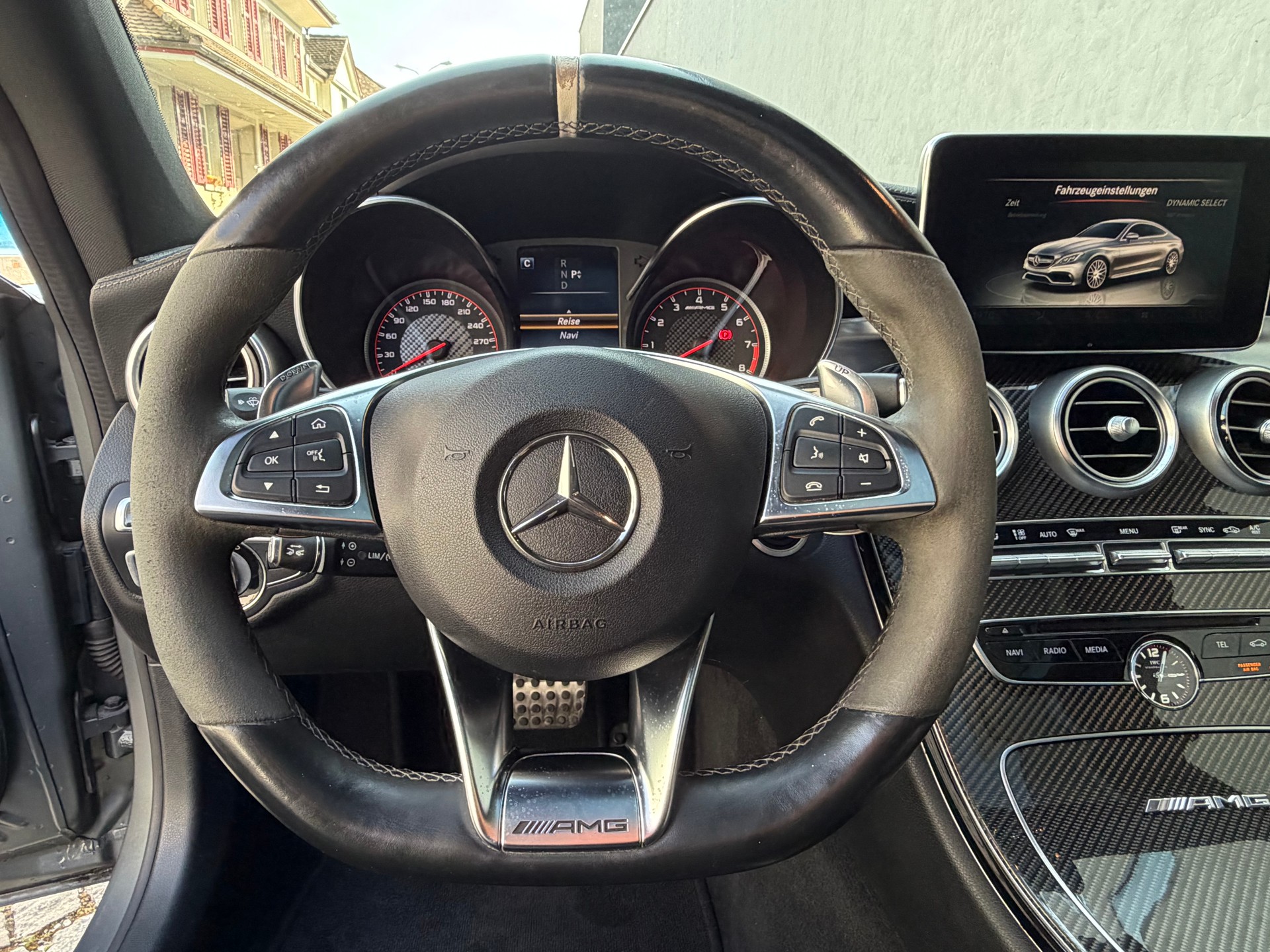 MERCEDES-BENZ C 63 S AMG Speedshift-image-12