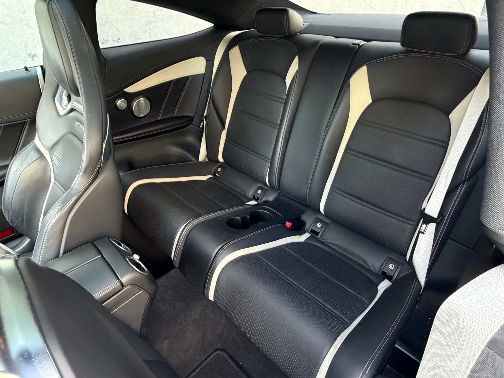 MERCEDES-BENZ C 63 S AMG Speedshift-image-14