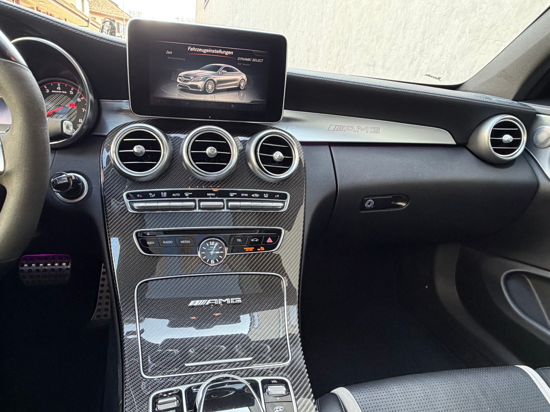 MERCEDES-BENZ C 63 S AMG Speedshift-image-11