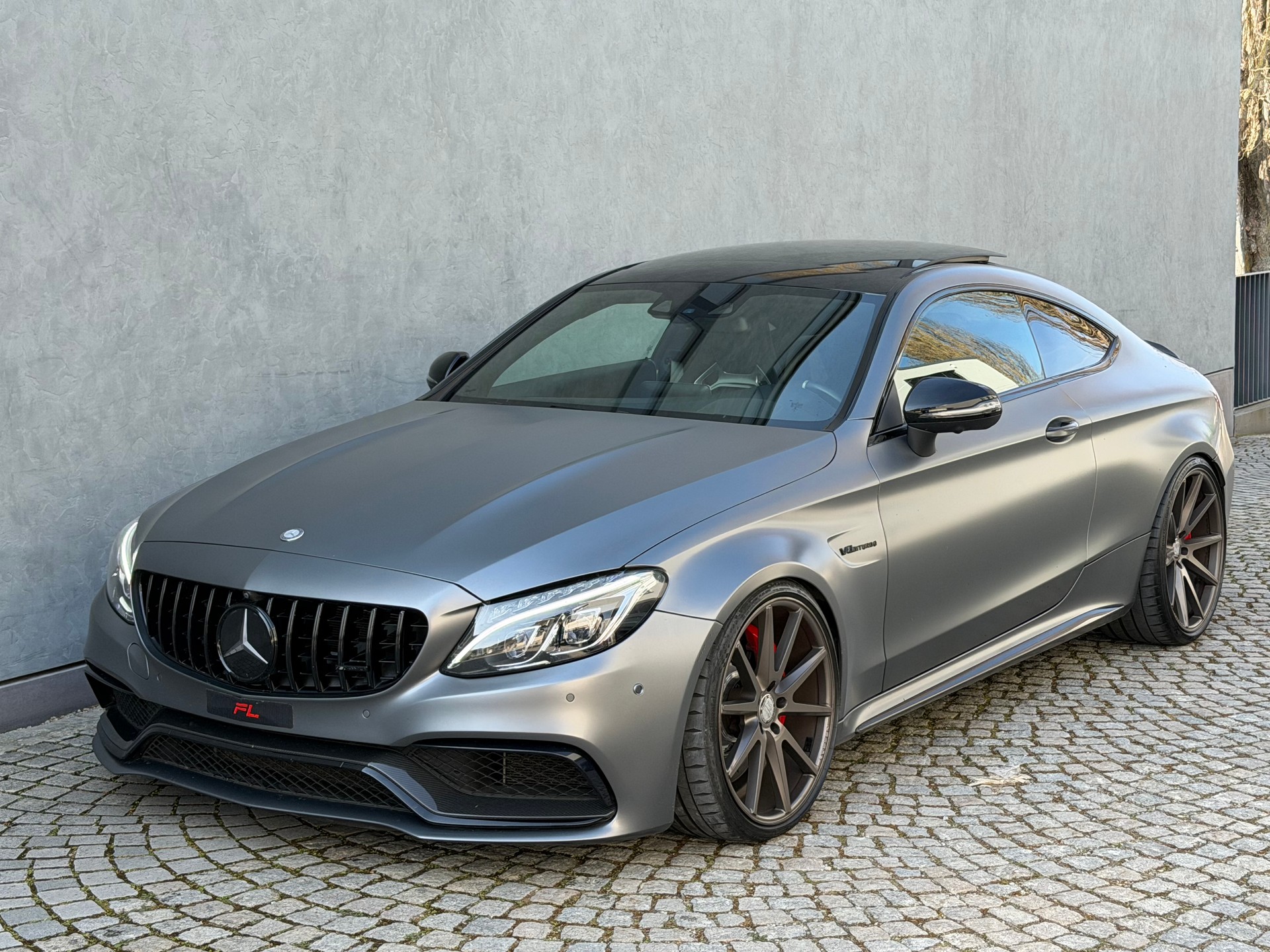 MERCEDES-BENZ C 63 S AMG Speedshift-image-1