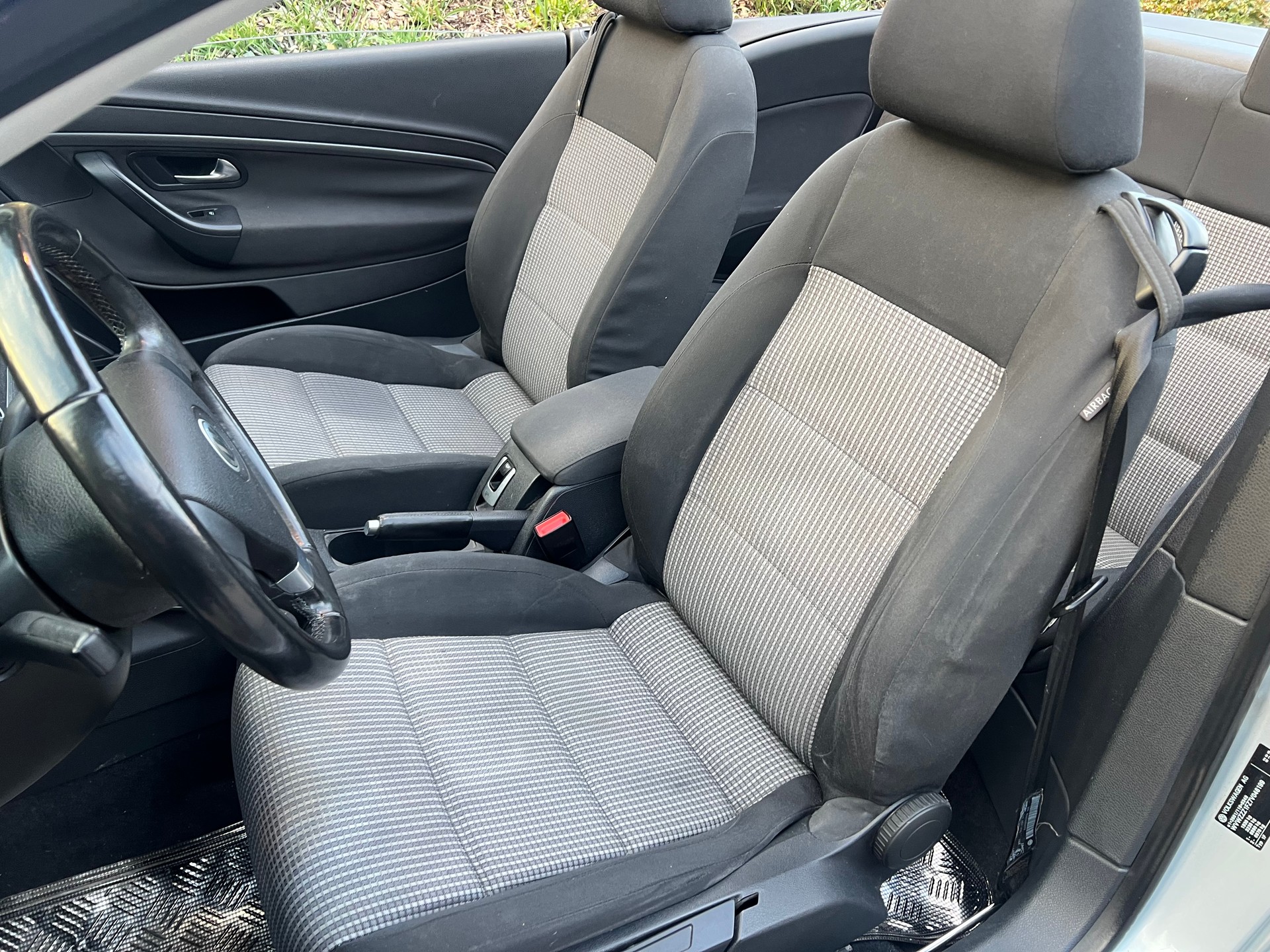 VW Eos 1.6 FSI-image-10
