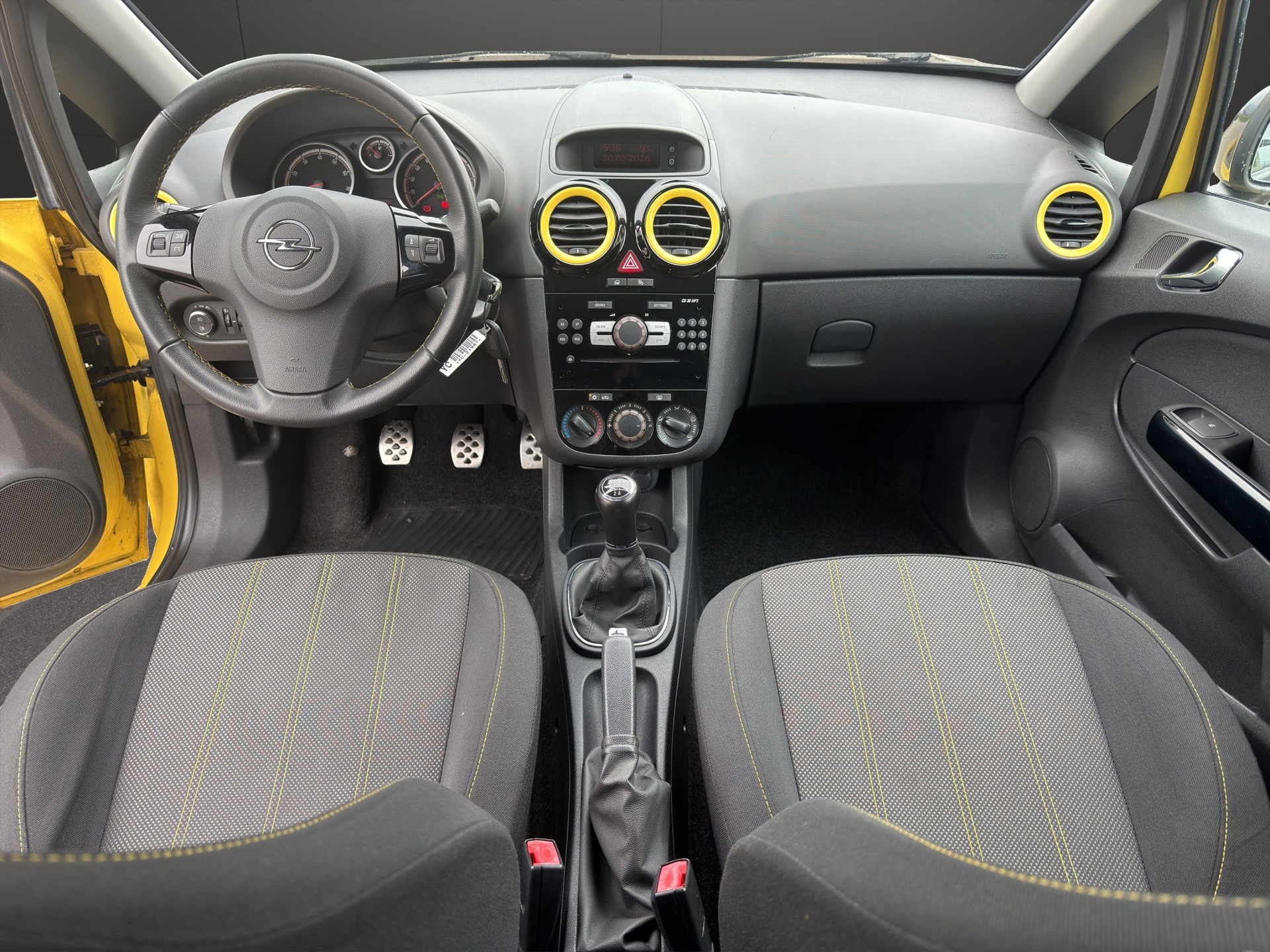 OPEL Corsa 1.4 TP Anniversary-image-10
