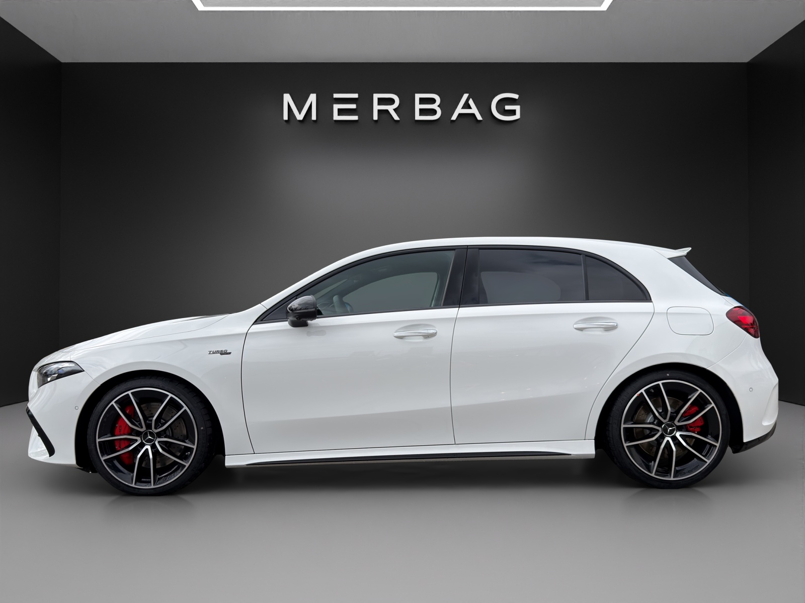 MERCEDES-BENZ A AMG 35 4Matic 8G-DCT-image-5
