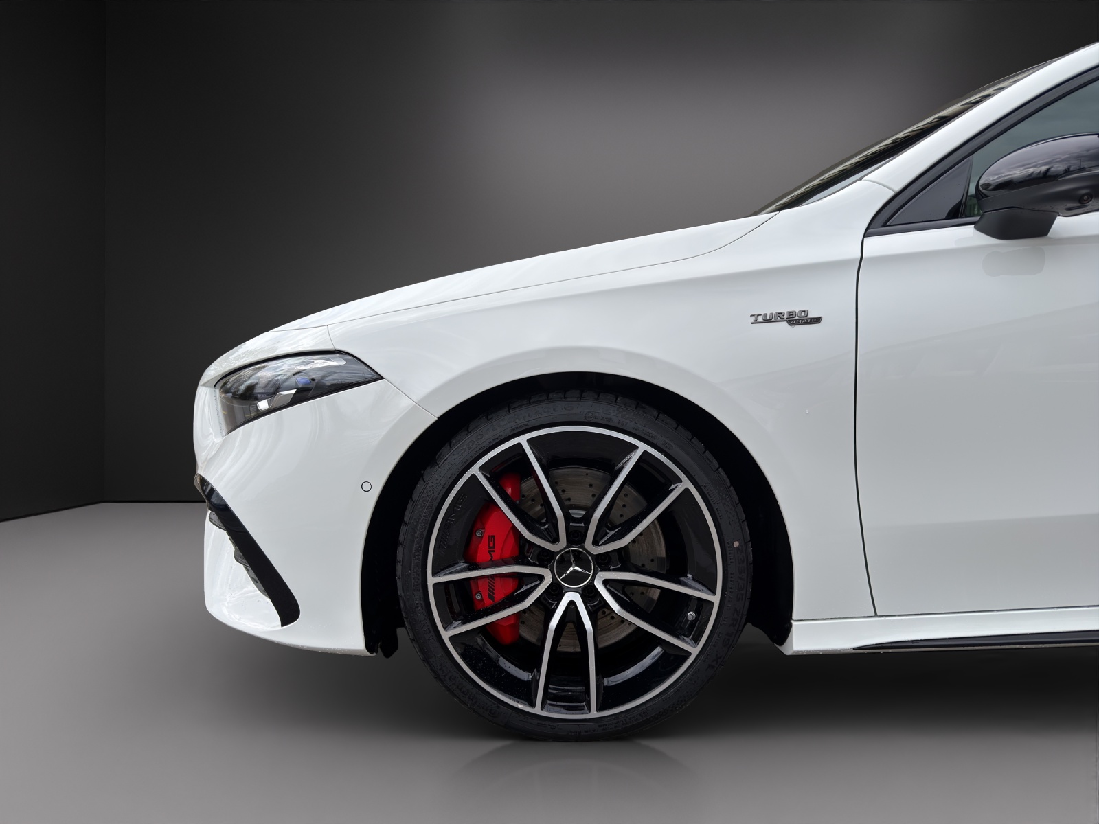 MERCEDES-BENZ A AMG 35 4Matic 8G-DCT-image-8