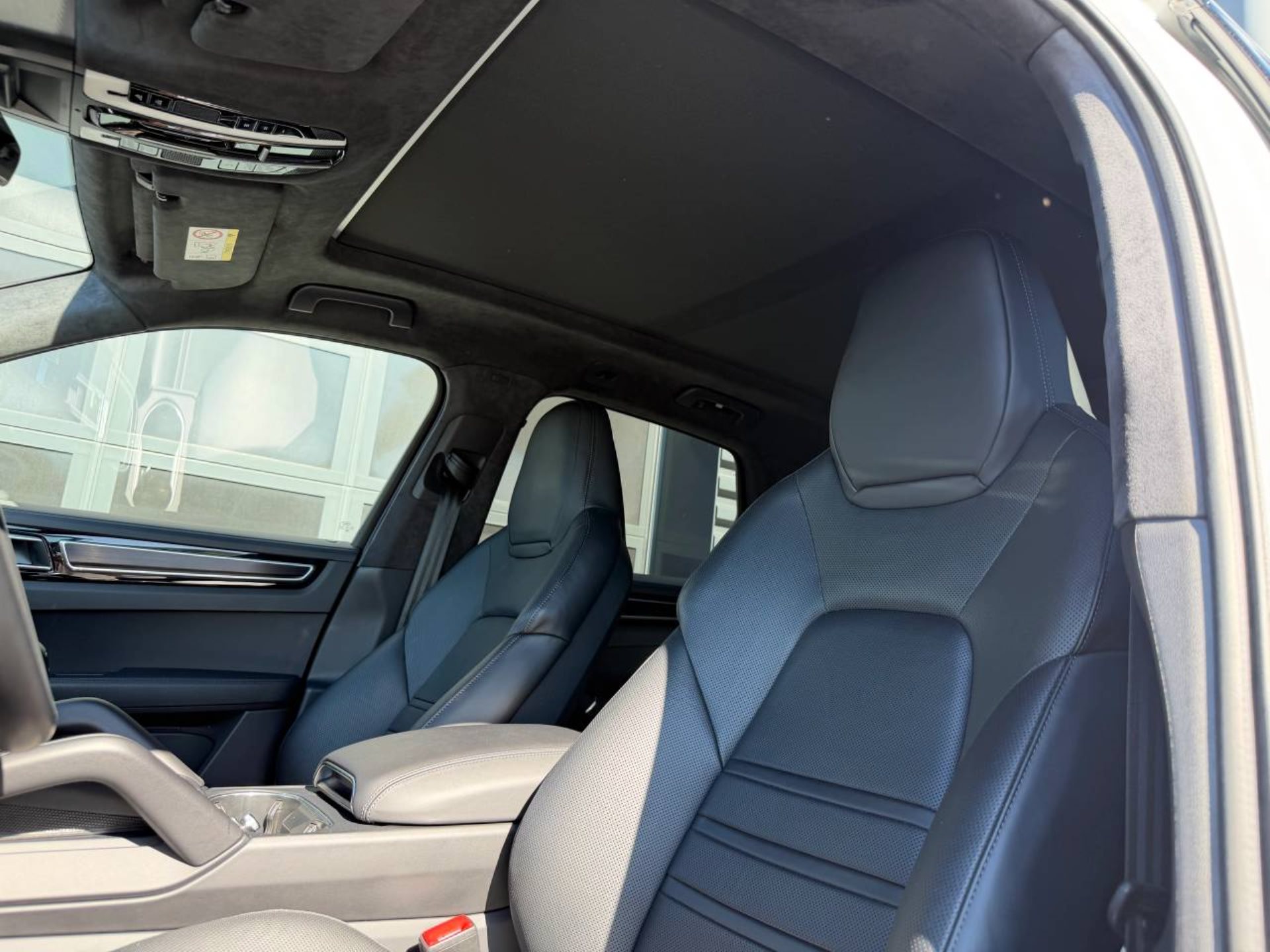 PORSCHE Cayenne GTS (MY21)-image-21