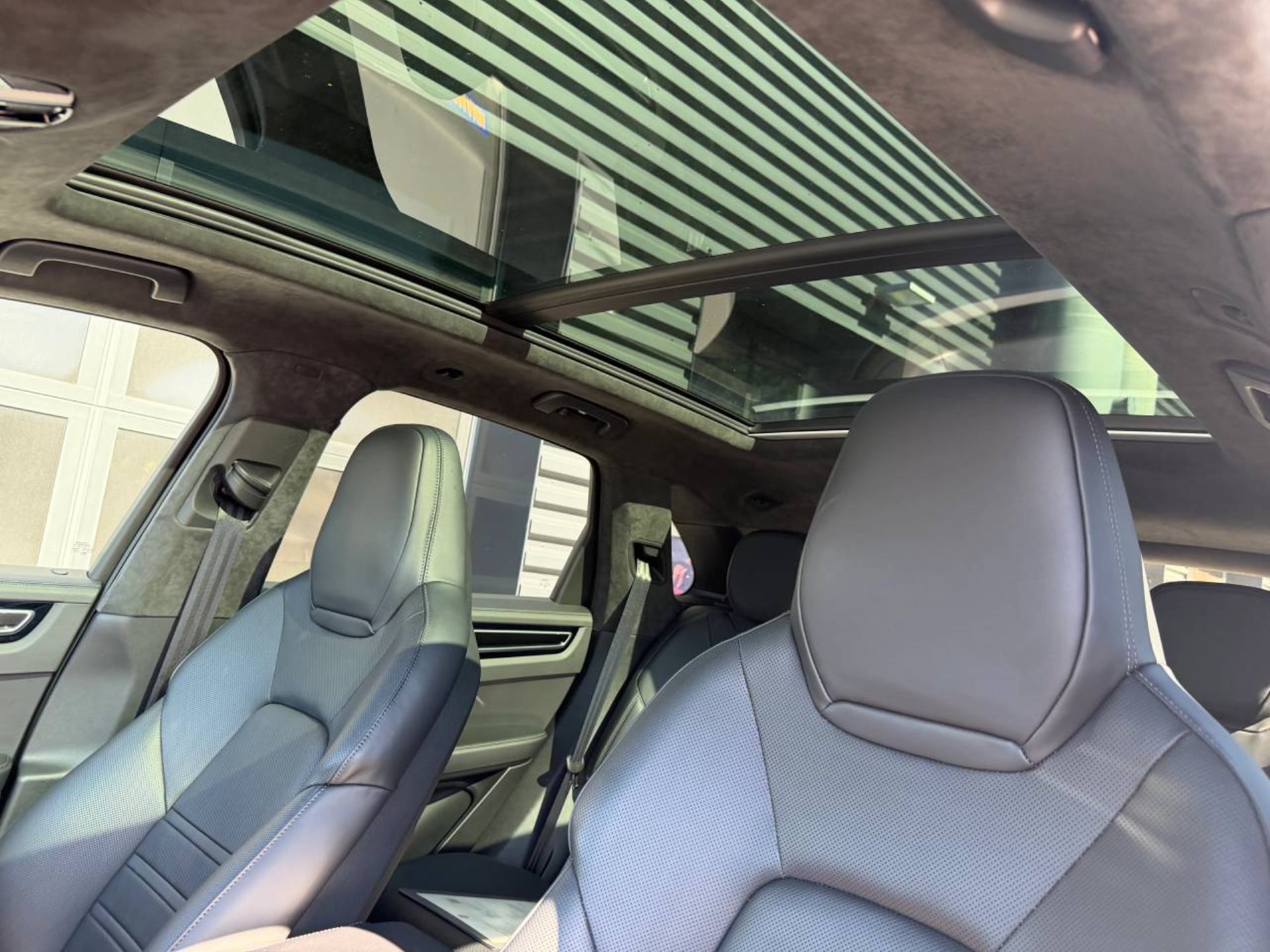 PORSCHE Cayenne GTS (MY21)-image-25