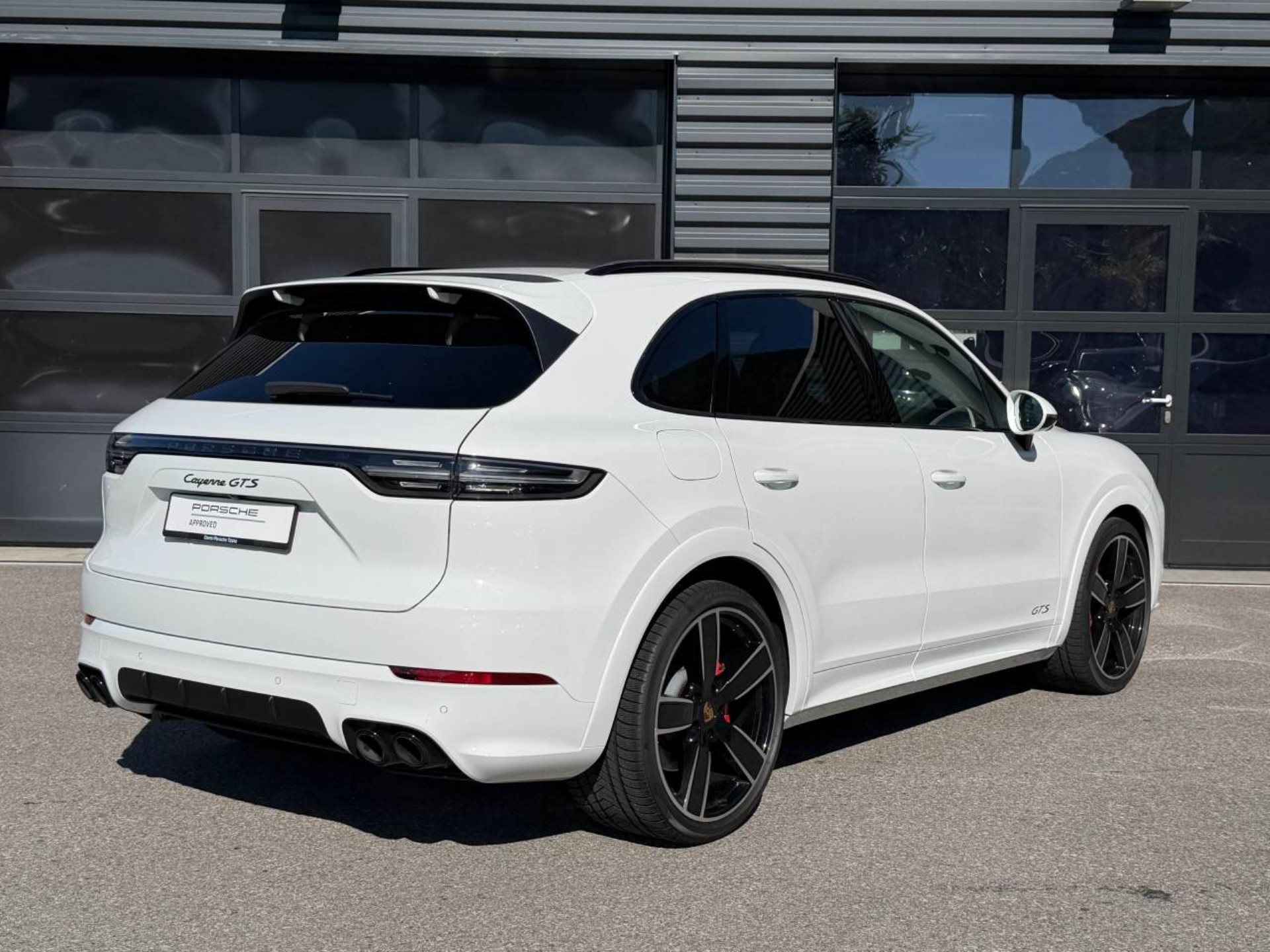 PORSCHE Cayenne GTS (MY21)-image-6