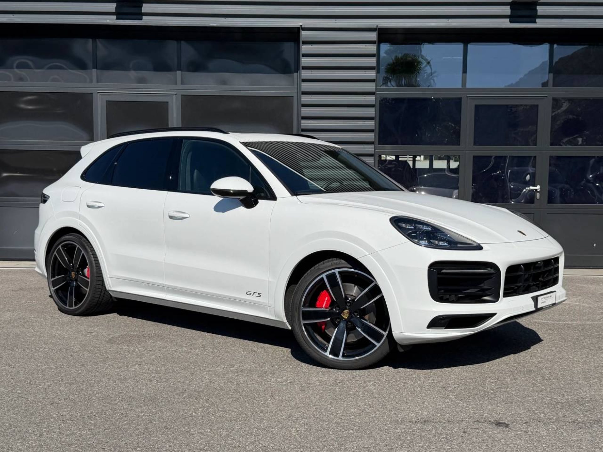 PORSCHE Cayenne GTS (MY21)-image-8