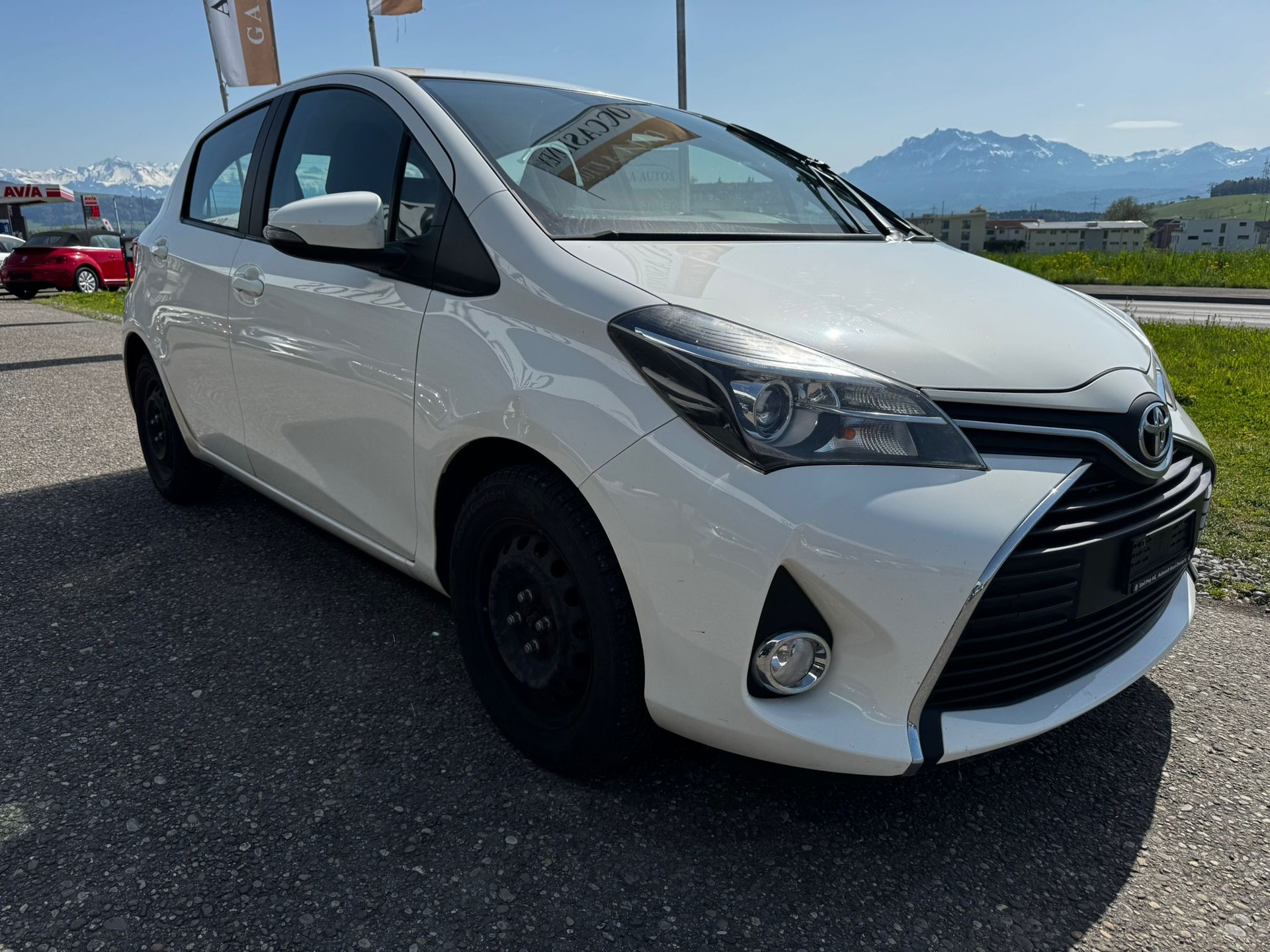 TOYOTA Yaris 1.33 Luna-image-2