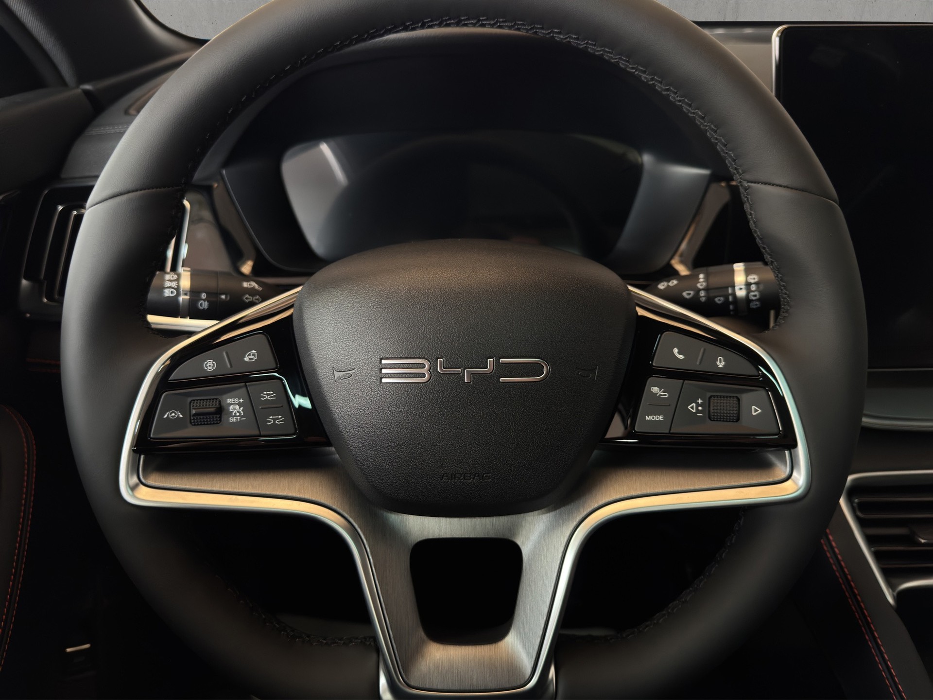 BYD Seal U DM-i Boost *Sofort lieferbar* "Pano-Bicolor Leder-360°Kamera"-image-14