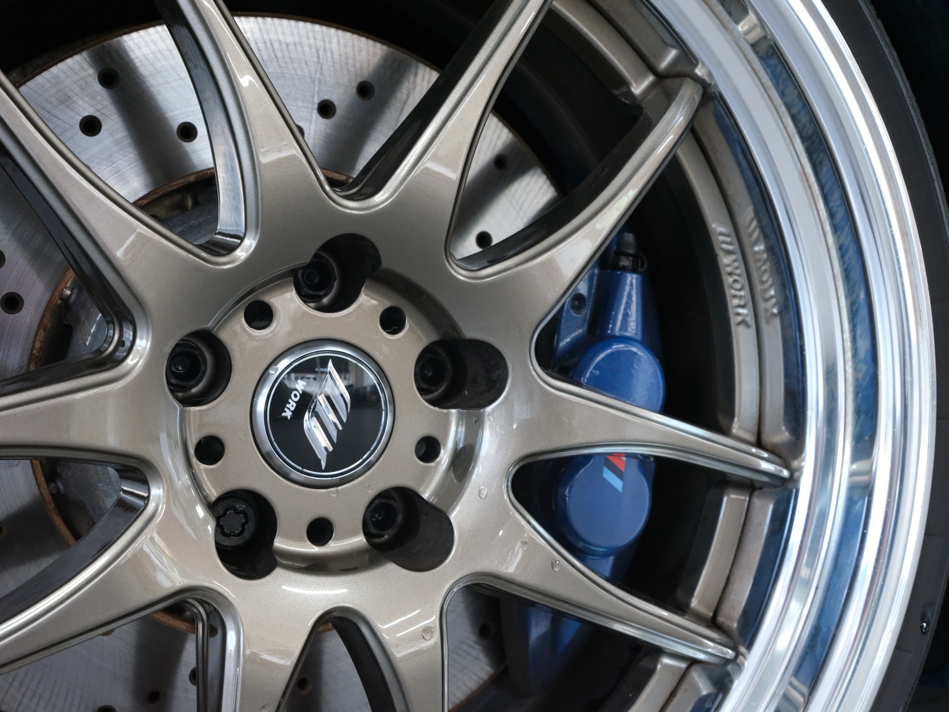 BMW M2 Drivelogic *Performance Abgassanlage* *KW Fahrwerk* *Individual*-image-13