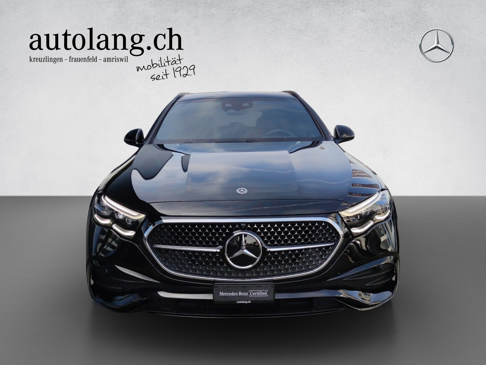 MERCEDES-BENZ E 300 de AMG Line 4Matic T-Modell-image-15