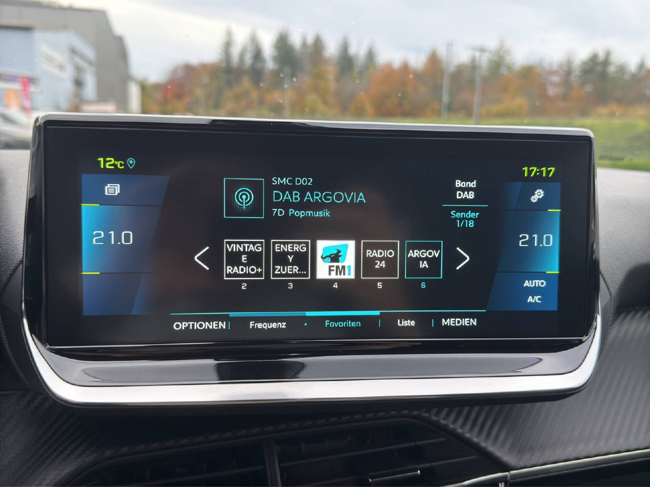 PEUGEOT 2008 e-Allure Pack-image-7