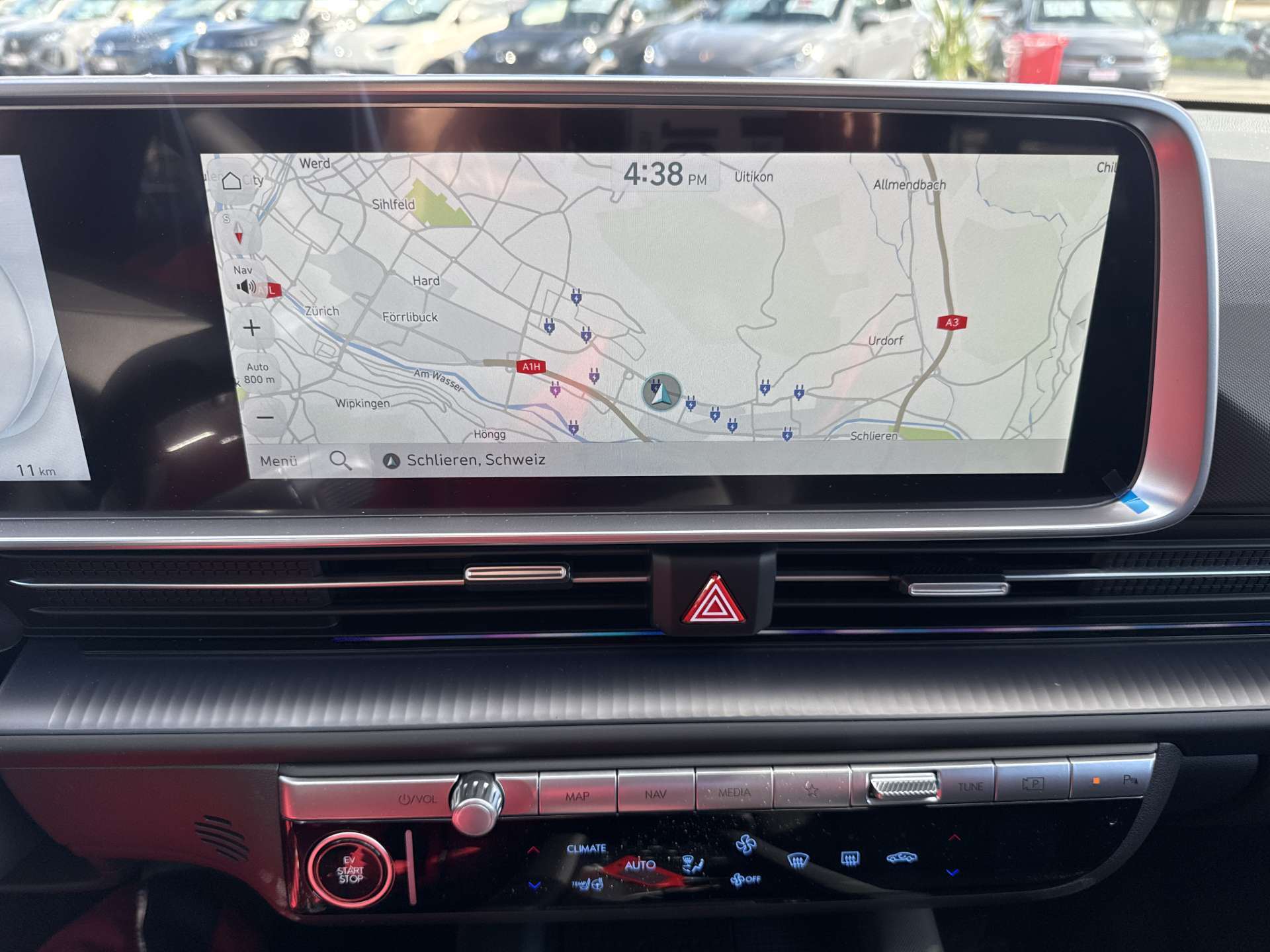 HYUNDAI Ioniq 6 77kWh Plus Line 325PS 4WD Automat-image-1