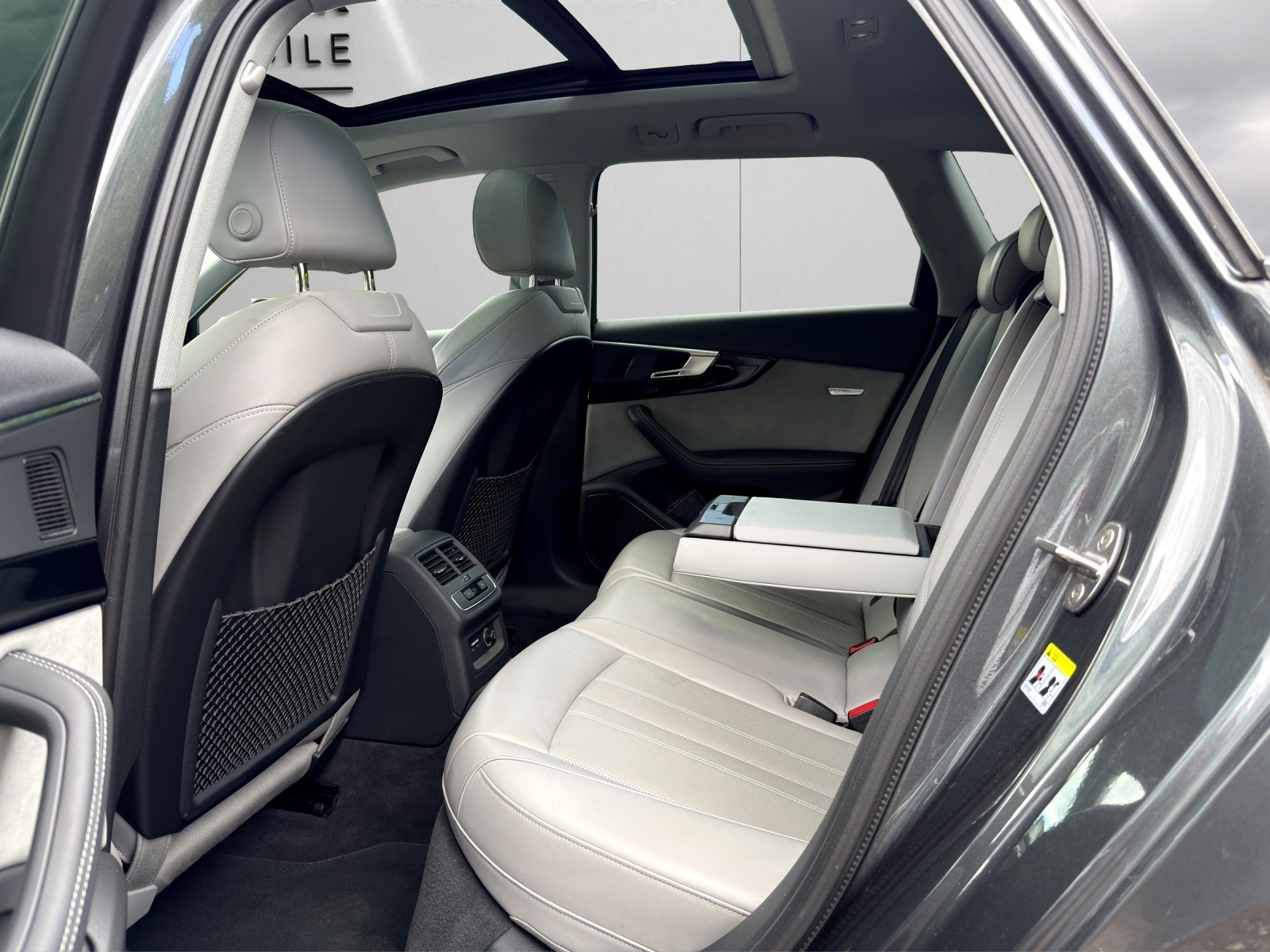 AUDI RS4 Avant 2.9 TFSI quattro tiptronic-image-9