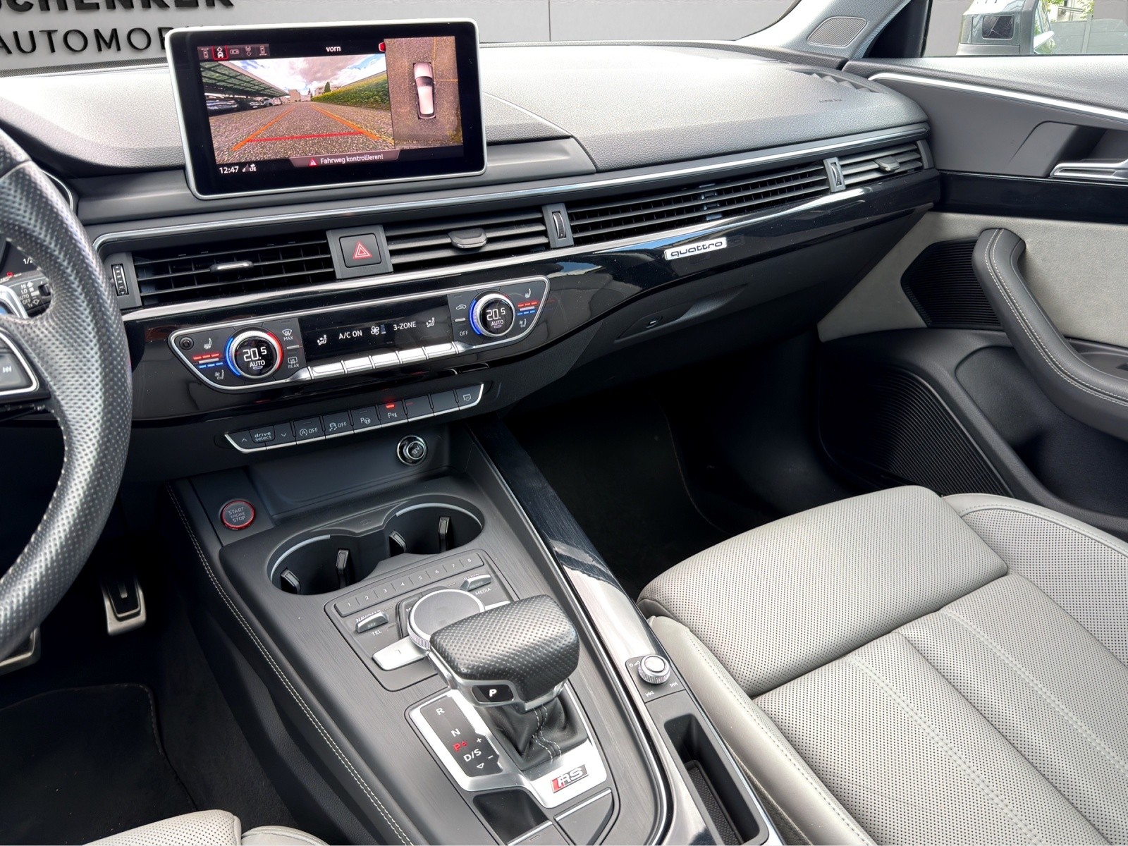 AUDI RS4 Avant 2.9 TFSI quattro tiptronic-image-14