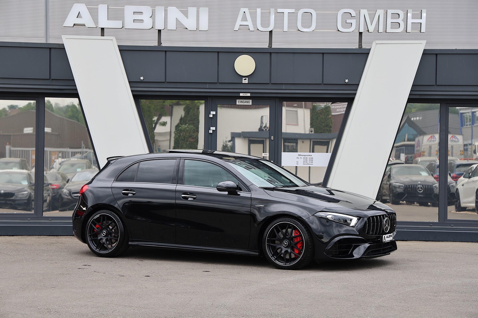 MERCEDES-BENZ A 45 S AMG 4Matic+ Speedshift-image-1