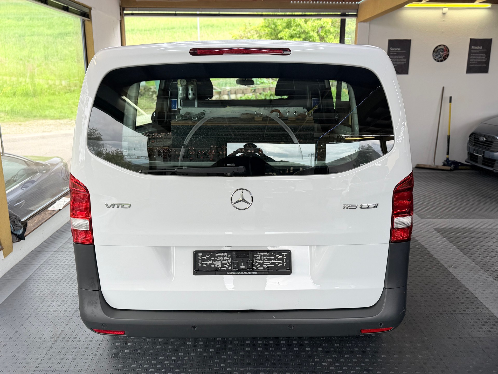 MERCEDES-BENZ Vito 119 BlueTEC L 7G-Tronic Euro 6-image-4