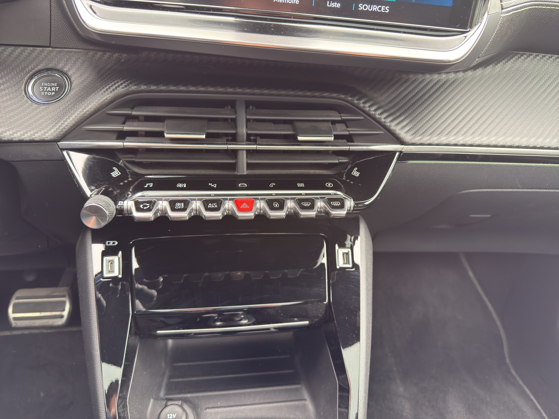 PEUGEOT 208 Elektrik GT Pack-image-11