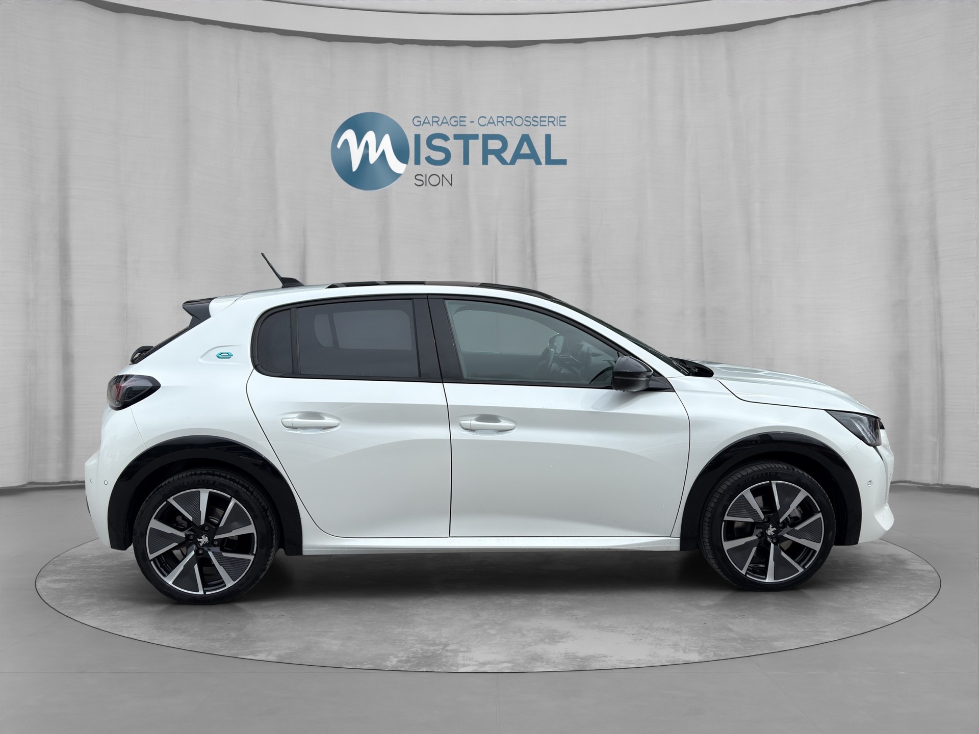 PEUGEOT 208 Elektrik GT Pack-image-5