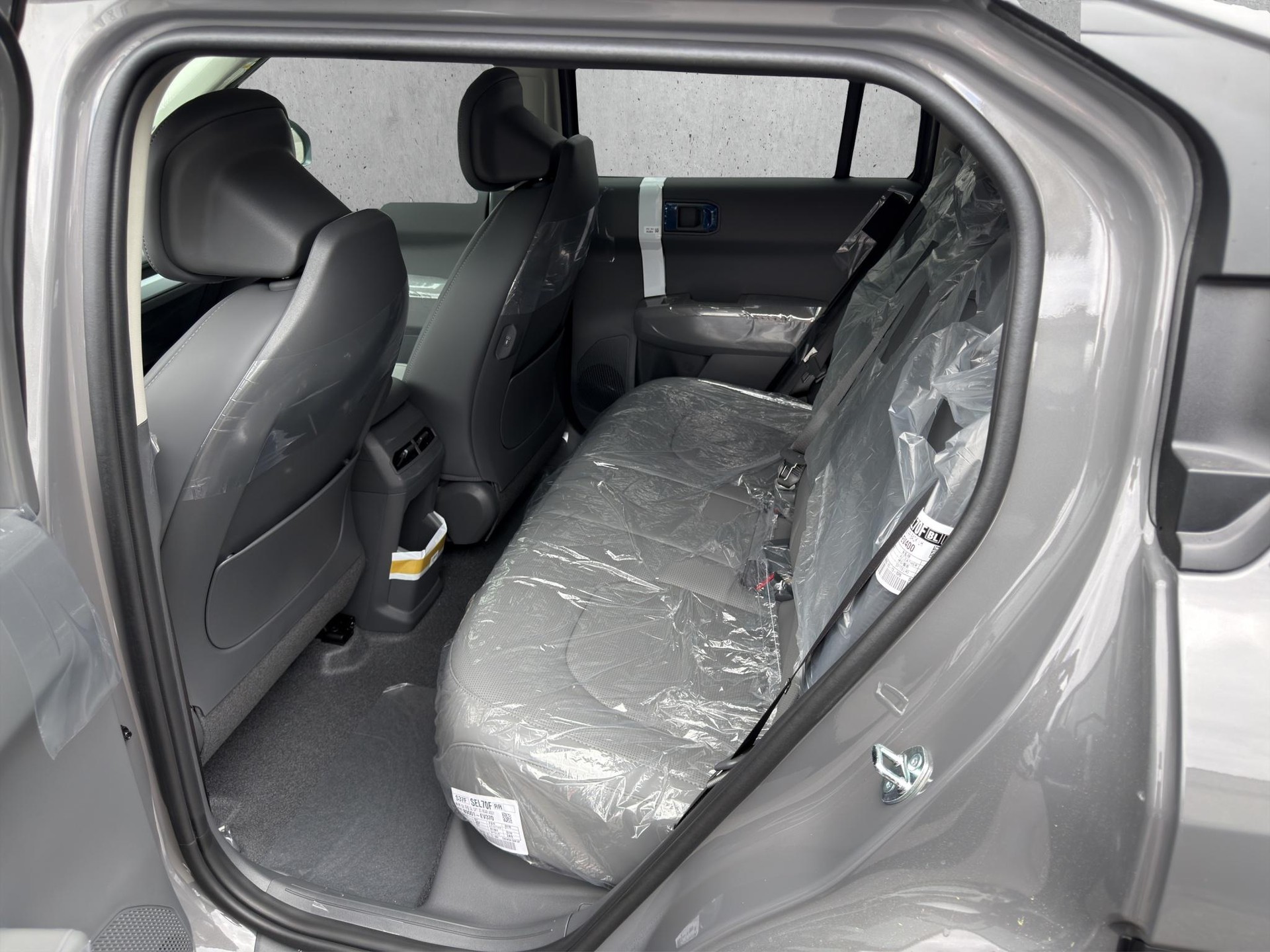 KIA EV3 81 kWh Earth+-image-12