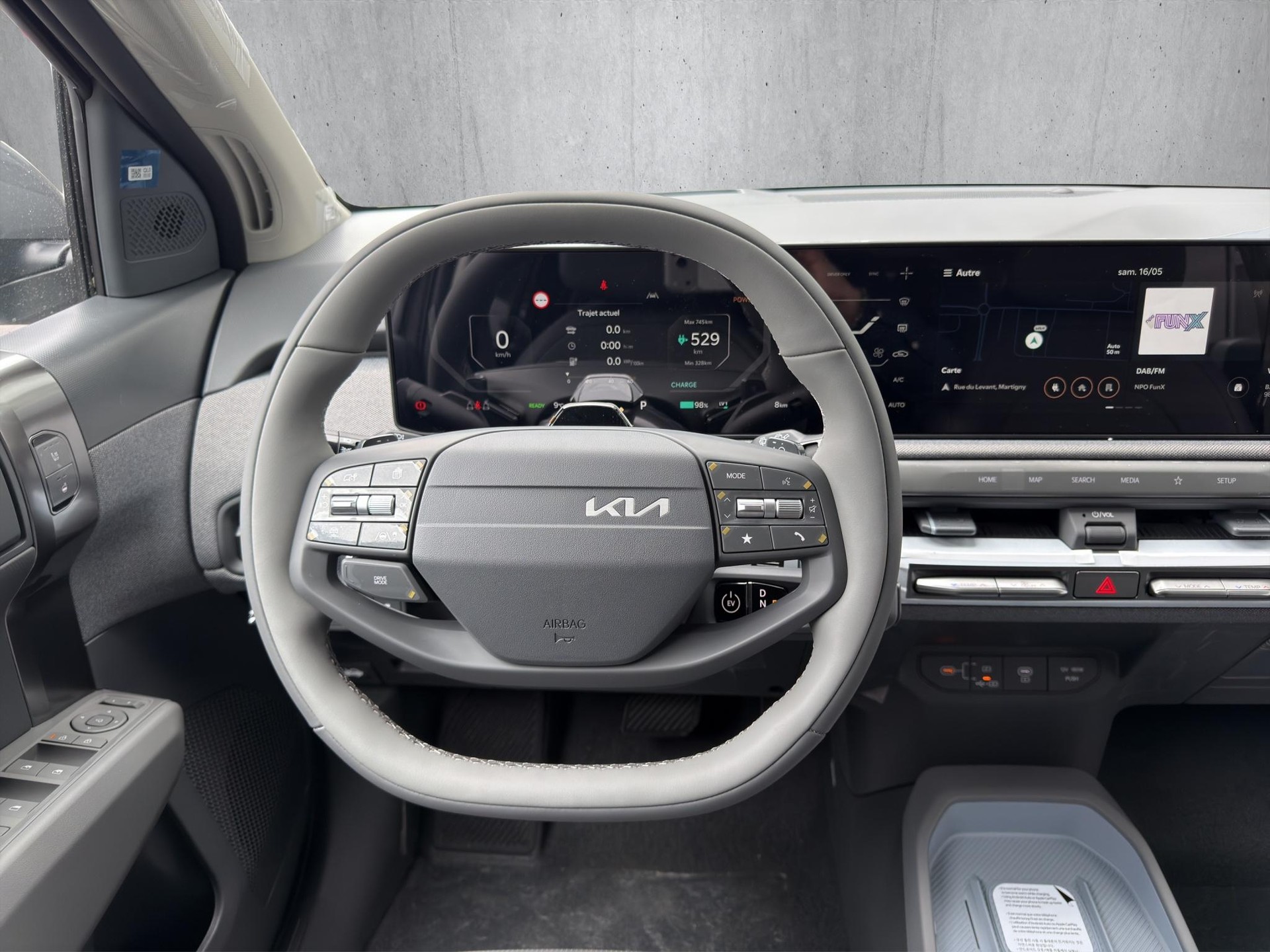 KIA EV3 81 kWh Earth+-image-10