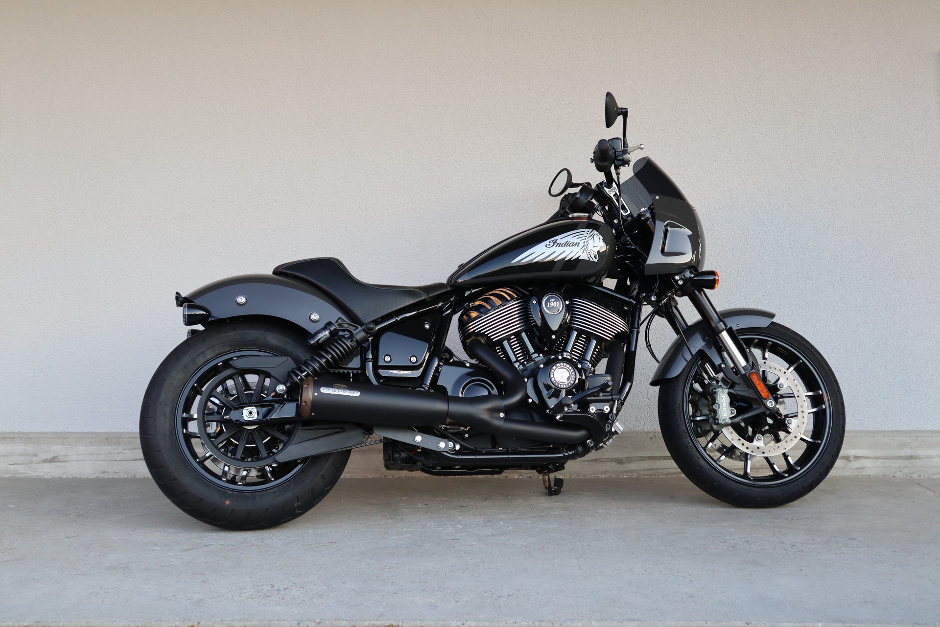 INDIAN Sport Chief-showroom-element-2