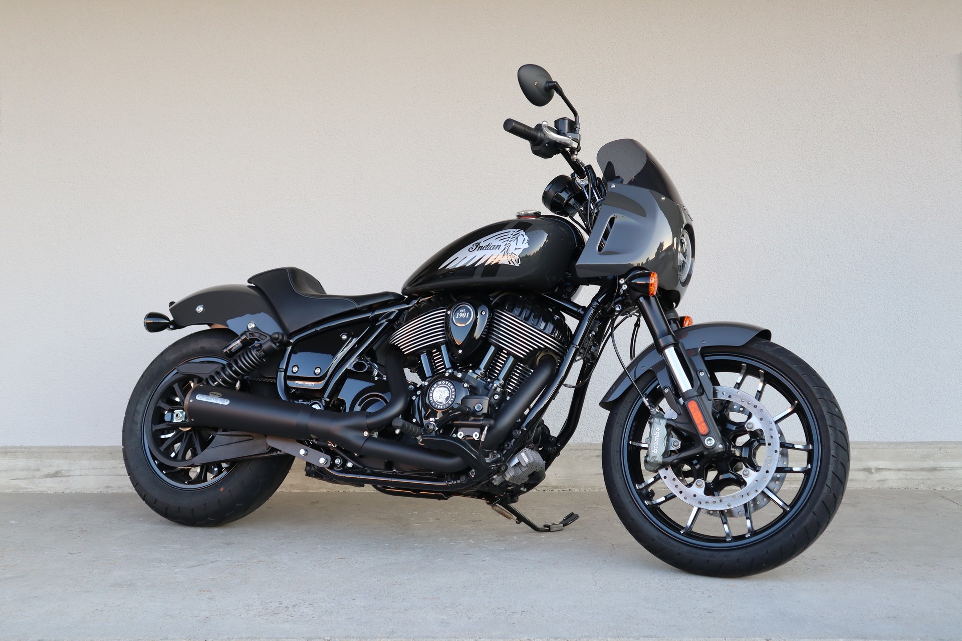 INDIAN Sport Chief-showroom-element-1