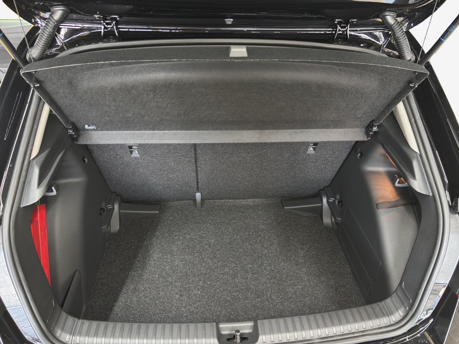 SKODA Fabia 1.0 TSI Selection-image-12