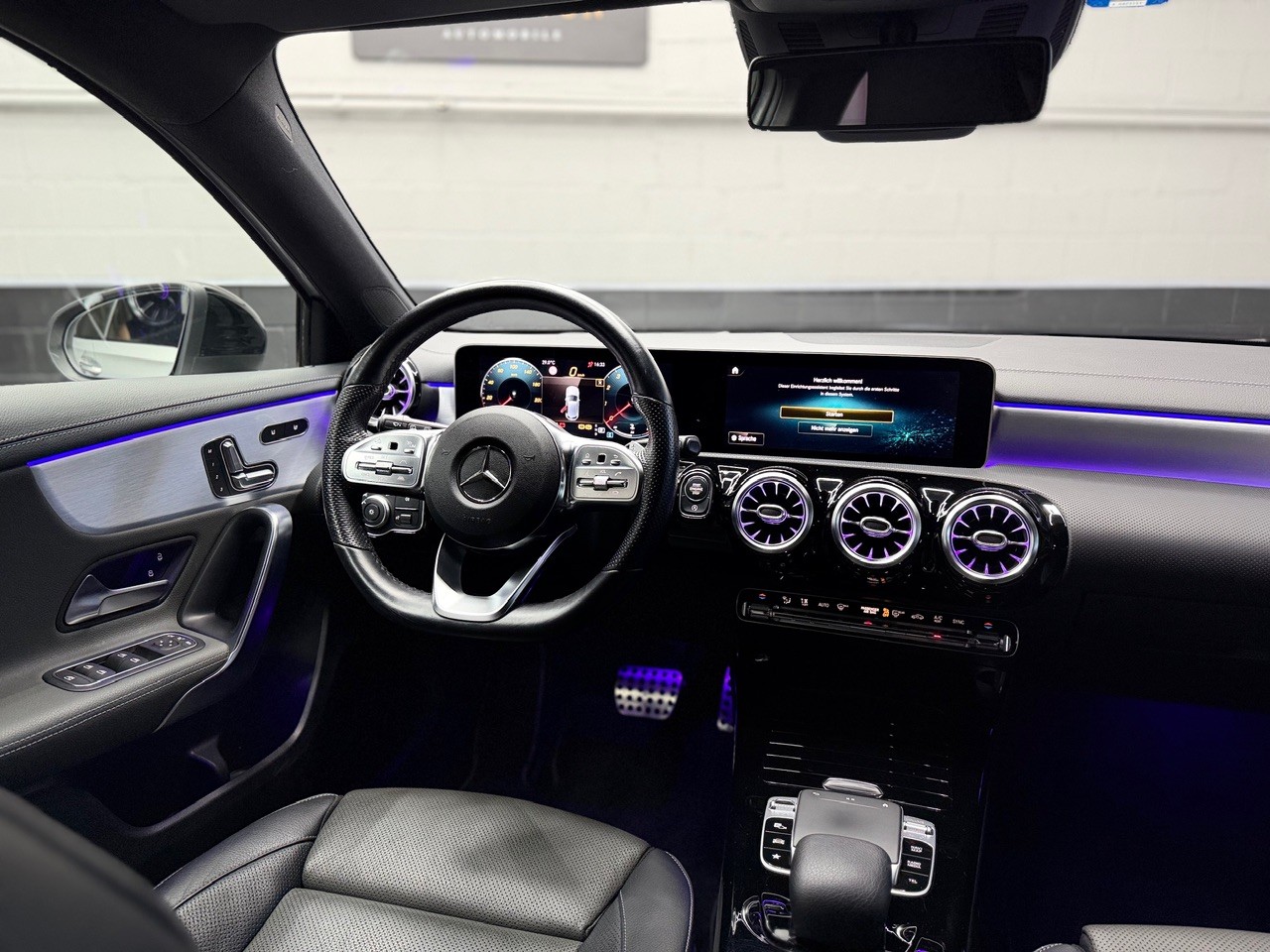 MERCEDES-BENZ A 250 4Matic AMG Line 4Matic 7G-DCT | 360° Kamera | ACC | Virtual Cockpit| Ambientebeleuchtung | Head-Up Display-image-14