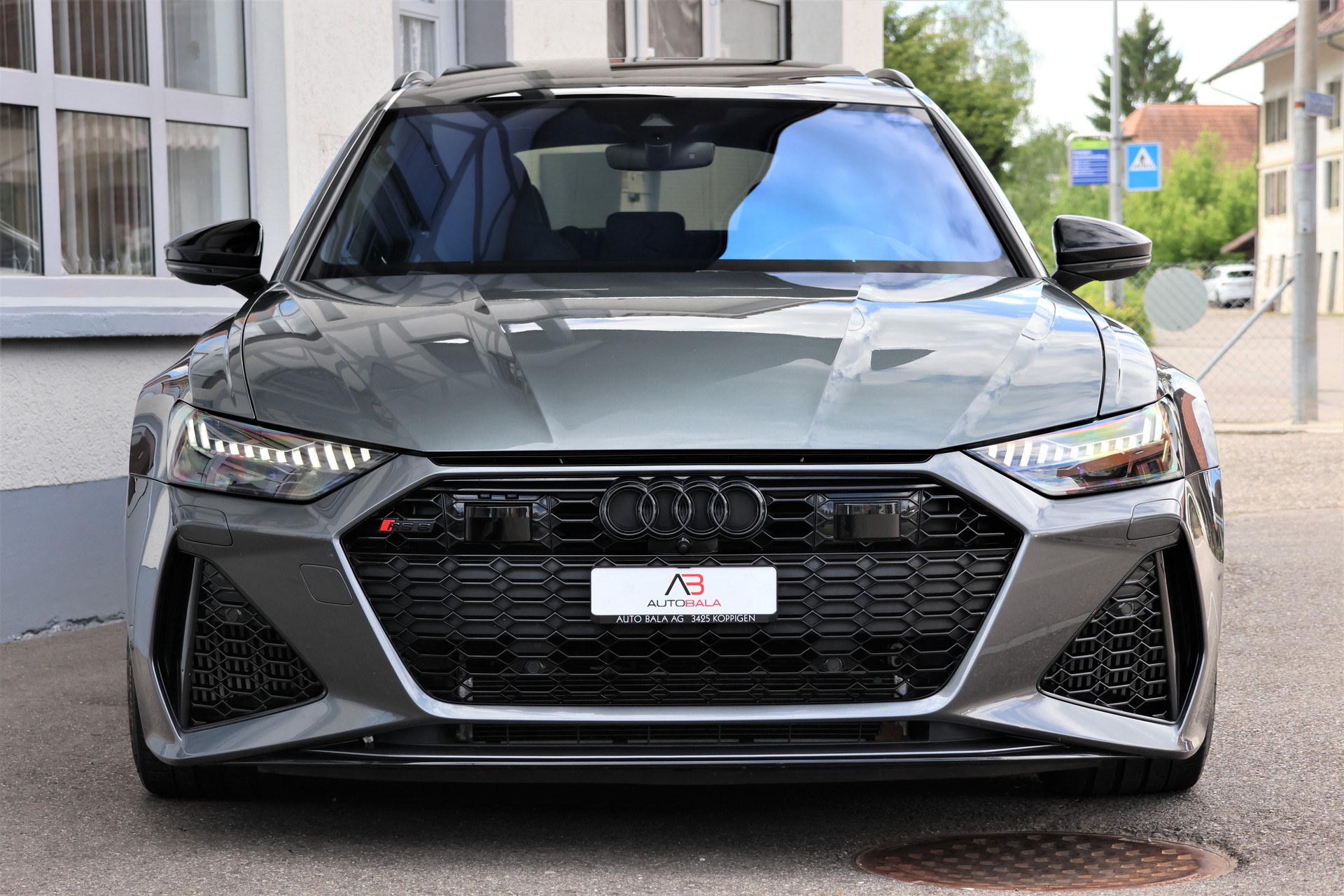 AUDI RS6 Avant 4.0 TFSI V8 quattro (CH)-image-1