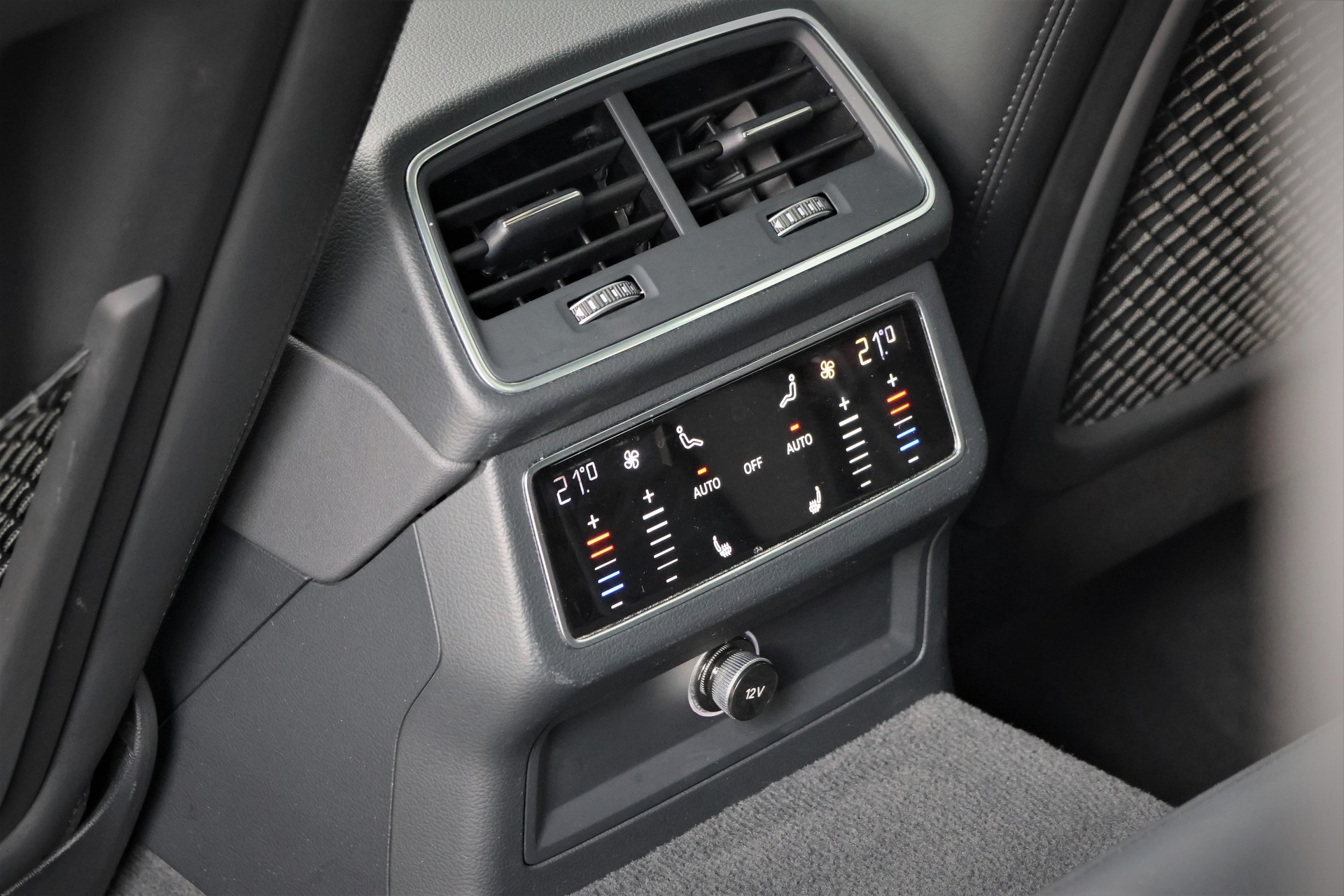 AUDI RS6 Avant 4.0 TFSI V8 quattro (CH)-image-15