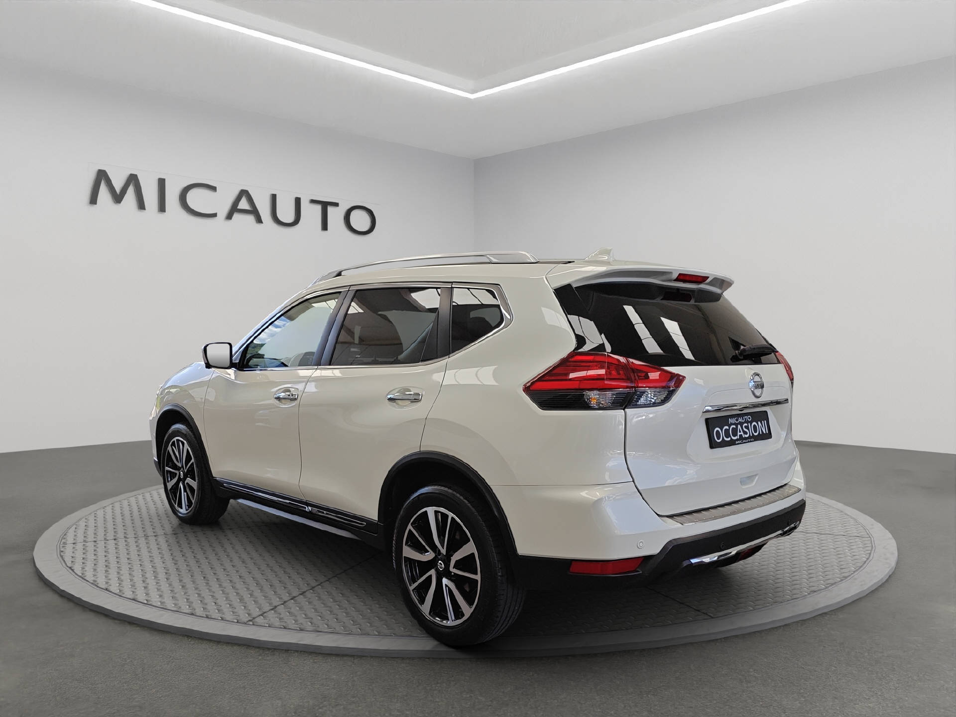 NISSAN X-Trail 2.0 dCi Tekna-image-4