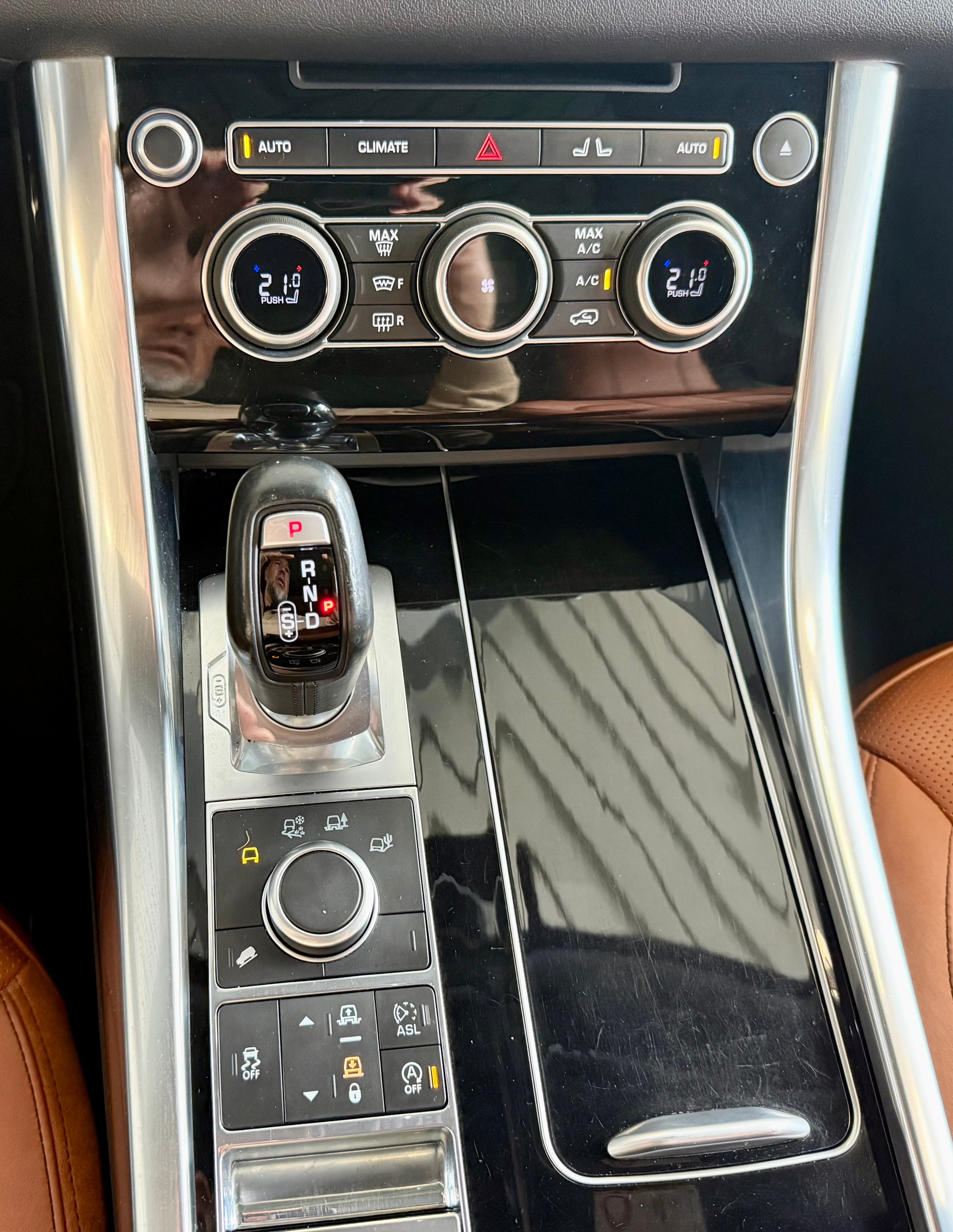 LAND ROVER Range Rover Sport 3.0 V6 SC HSE Automatic-image-19