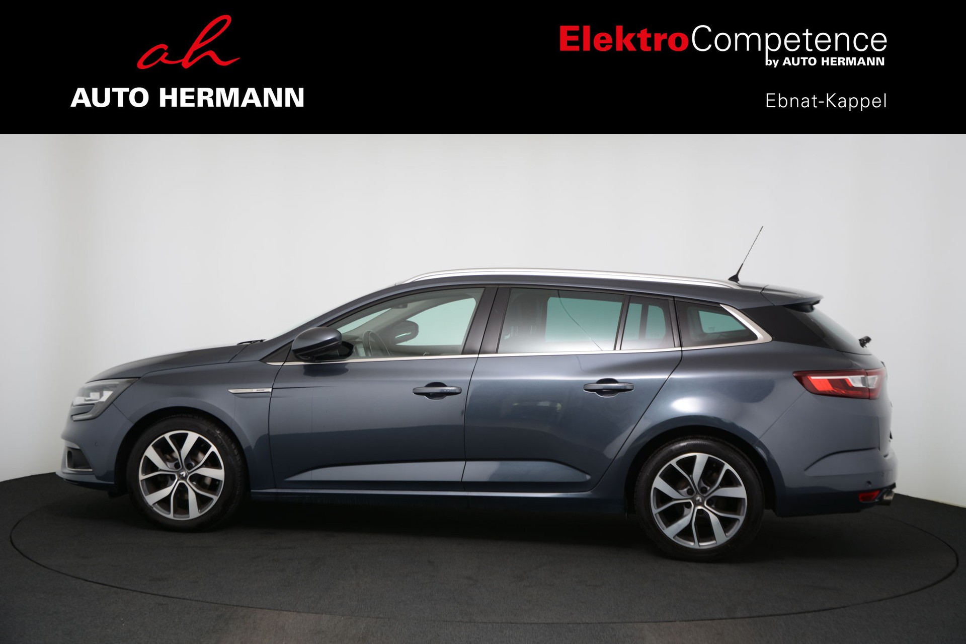 RENAULT Mégane Grandtour 1.2 16V Turbo Bose EDC-image-3
