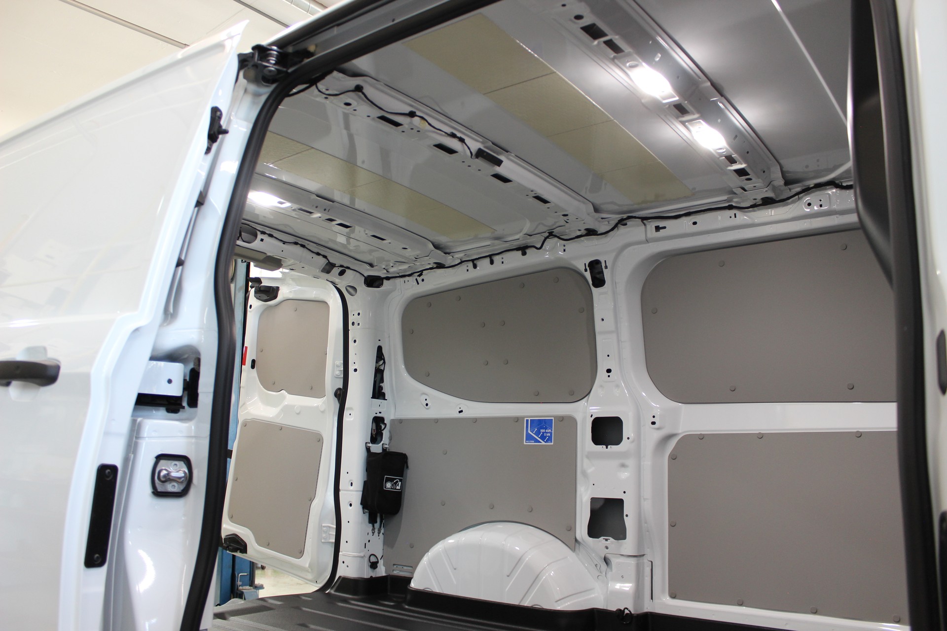 FORD Transit Custom Van 320 L1H1 65kWh Trend 💥 TOP Ausstattung 💥 Inkl. Anhängerkupplung 💥 Lieferung möglich-image-30