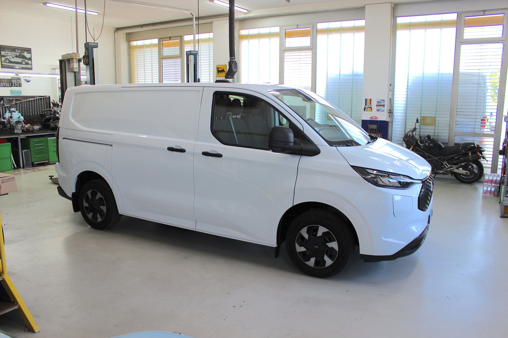 FORD Transit Custom Van 320 L1H1 65kWh Trend 💥 TOP Ausstattung 💥 Inkl. Anhängerkupplung 💥 Lieferung möglich-image-14