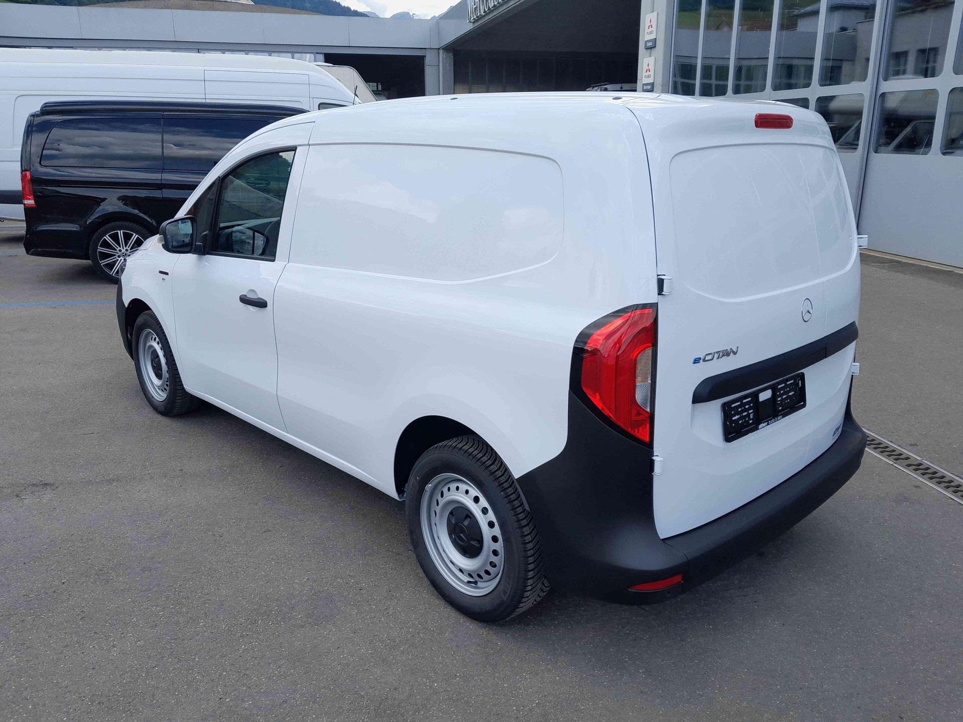 MERCEDES-BENZ eCitan S FWD Worker-image-2