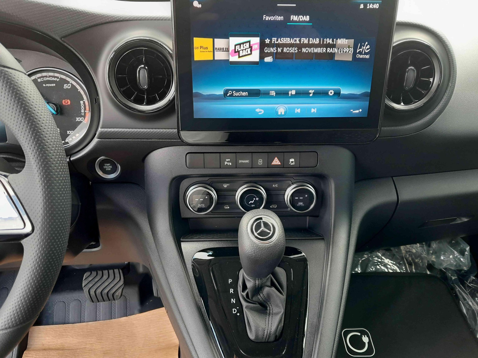 MERCEDES-BENZ eCitan S FWD Worker-image-11