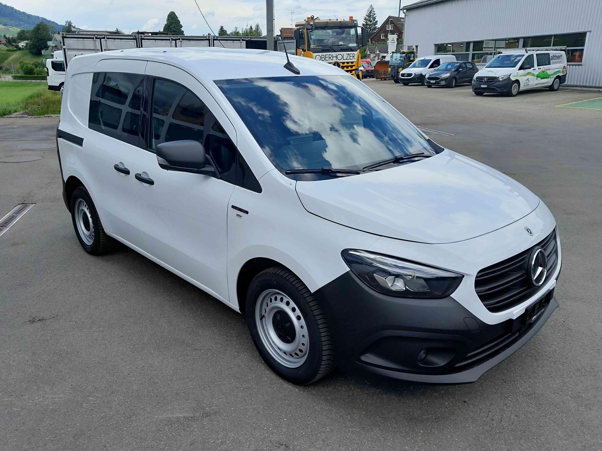 MERCEDES-BENZ eCitan S FWD Worker-image-6