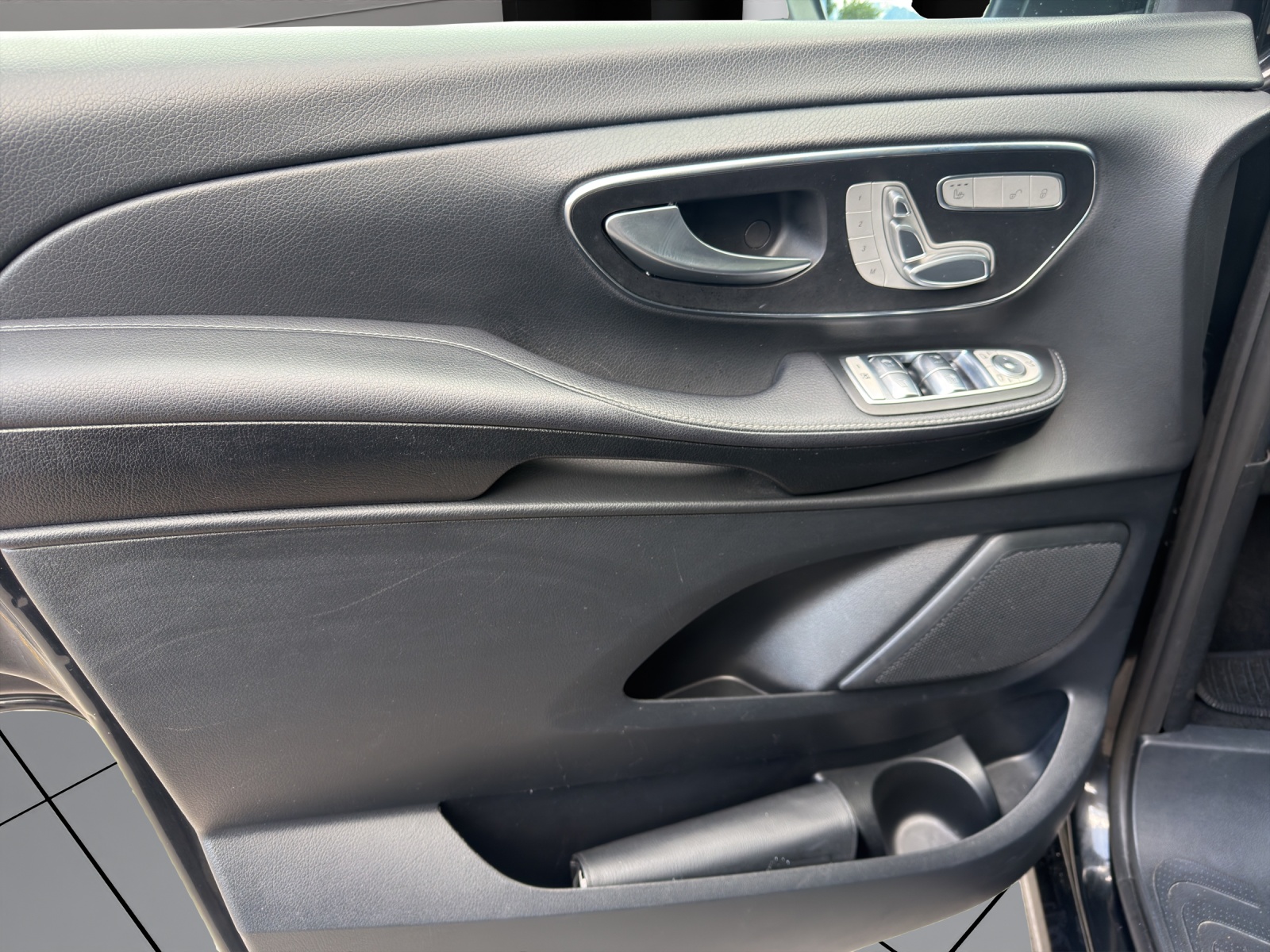 Image MERCEDES-BENZ V-250 V 250 d EL 4Matic