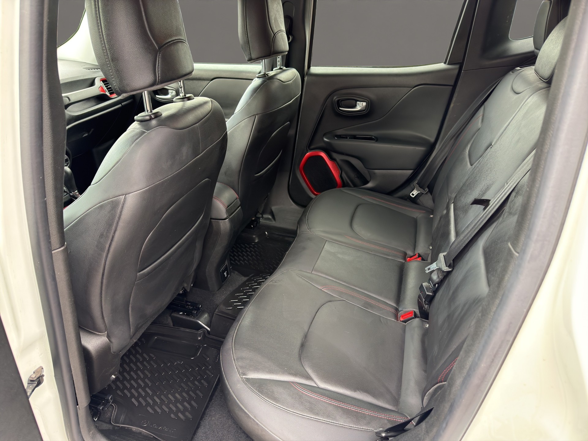 JEEP Renegade 2.0 CRD Trailhawk AWD + Low Range 9ATX-image-12