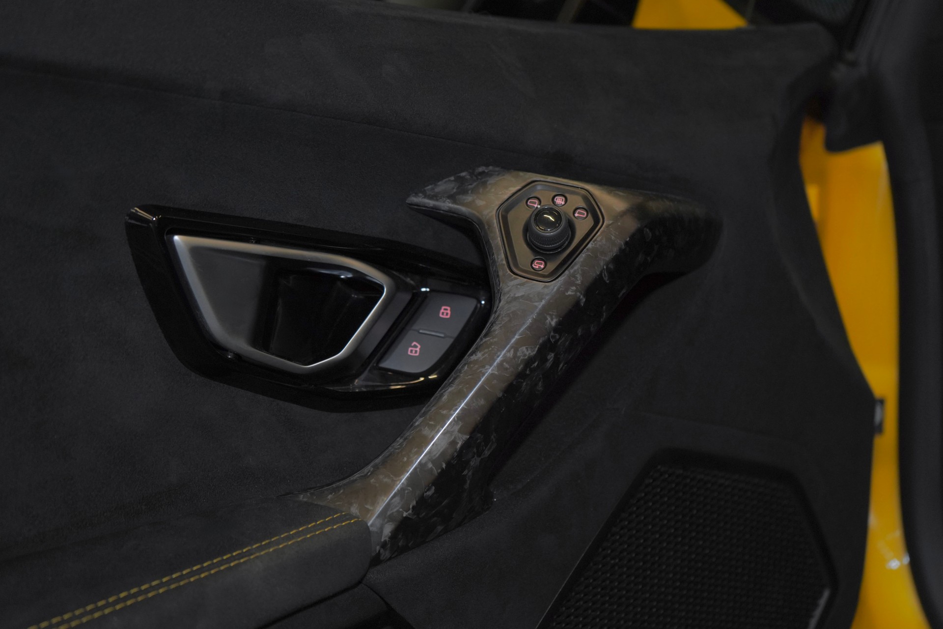 LAMBORGHINI Huracan LP640-4 Coupé Performante DCT-image-6