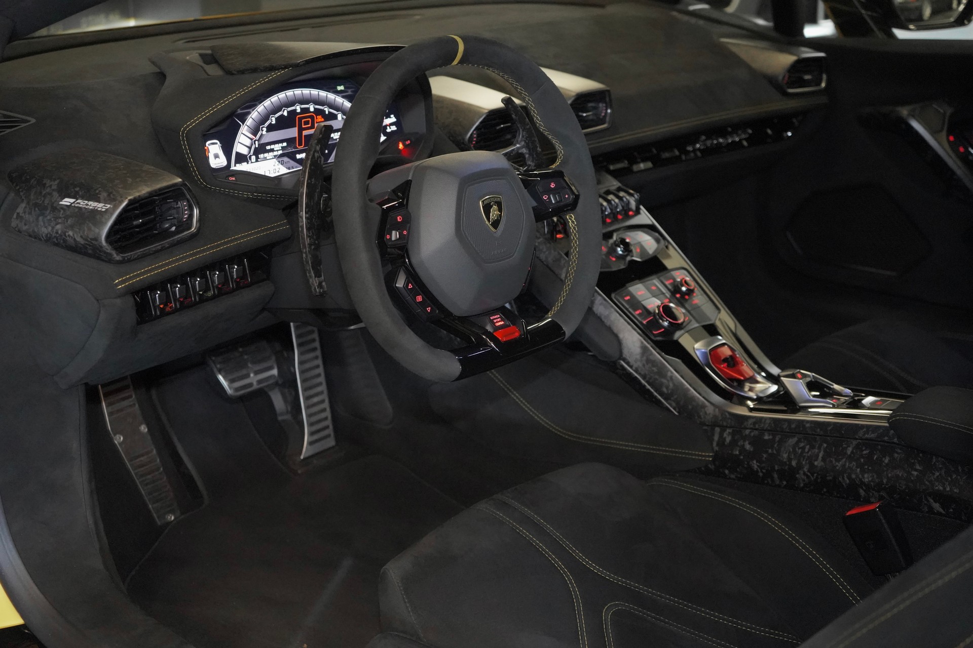 LAMBORGHINI Huracan LP640-4 Coupé Performante DCT-image-4