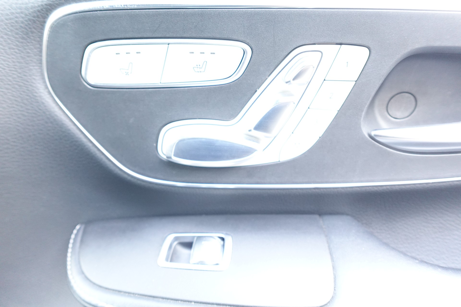 MERCEDES-BENZ V 250 d lang 4Matic 7G-Tronic-image-7