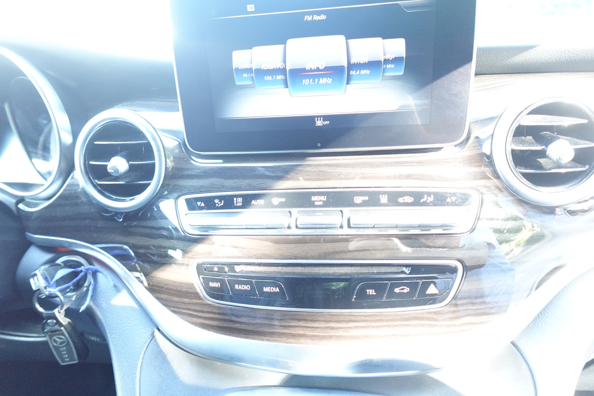 MERCEDES-BENZ V 250 d lang 4Matic 7G-Tronic-image-8