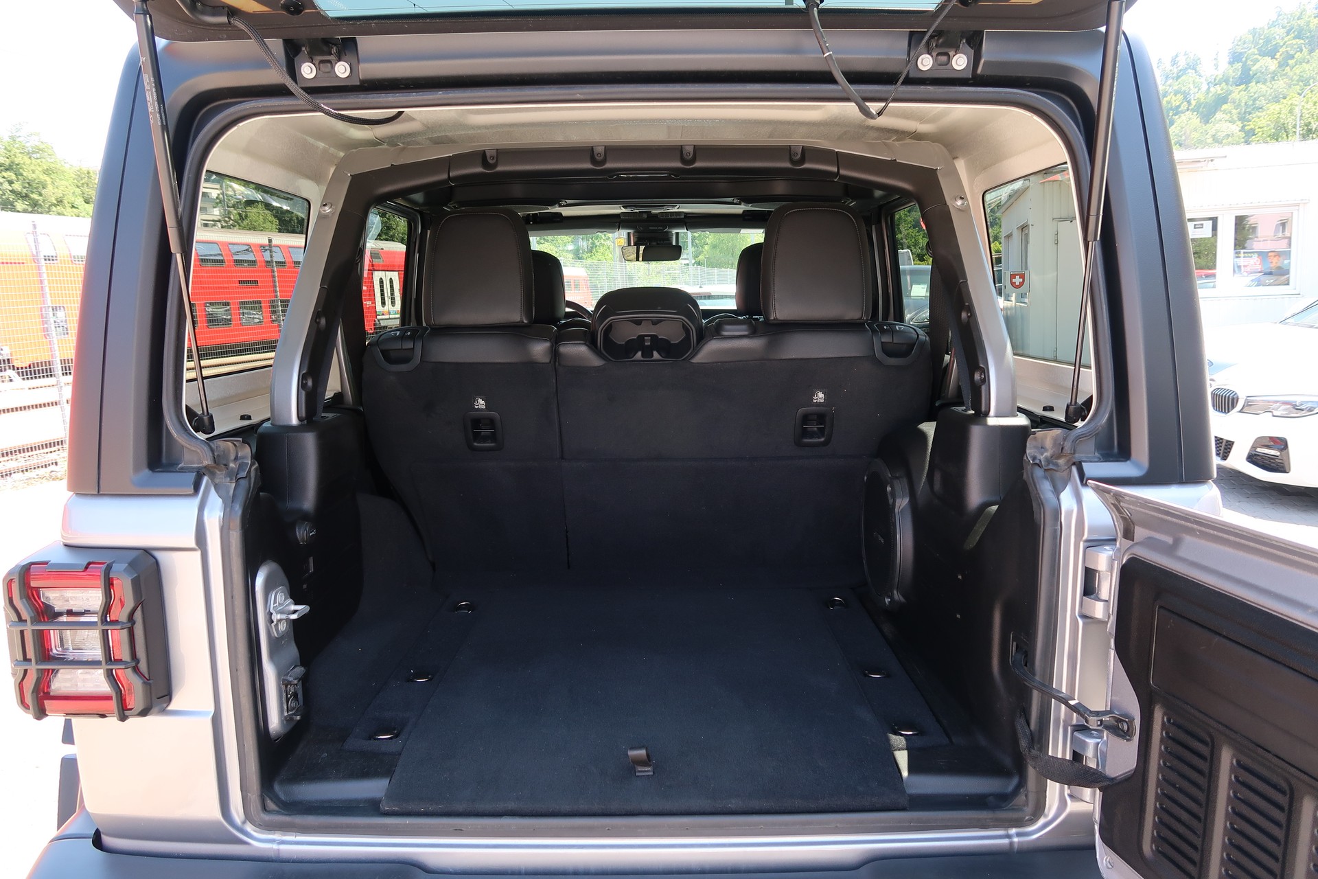 JEEP Wrangler 2.2MJ Unlimited Rubicon Automatic-image-10