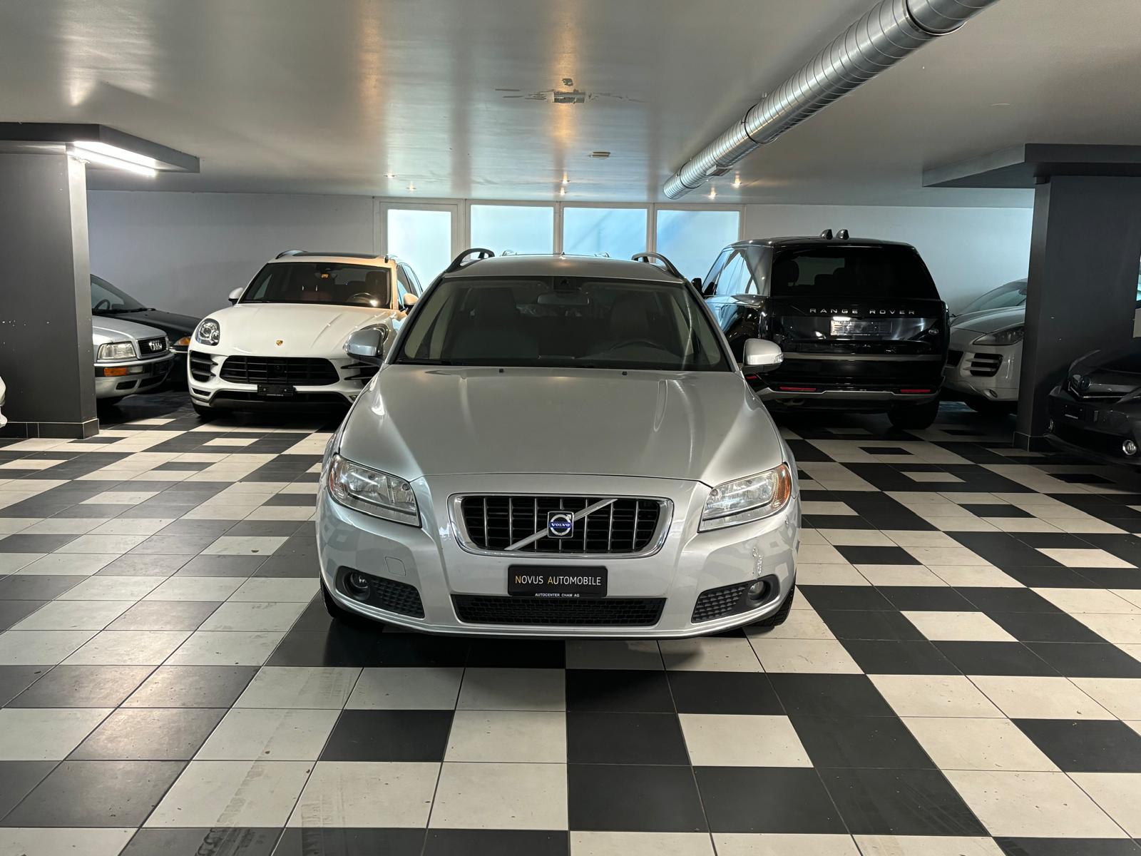 VOLVO V70 2.4D Summum Geartronic-image-7