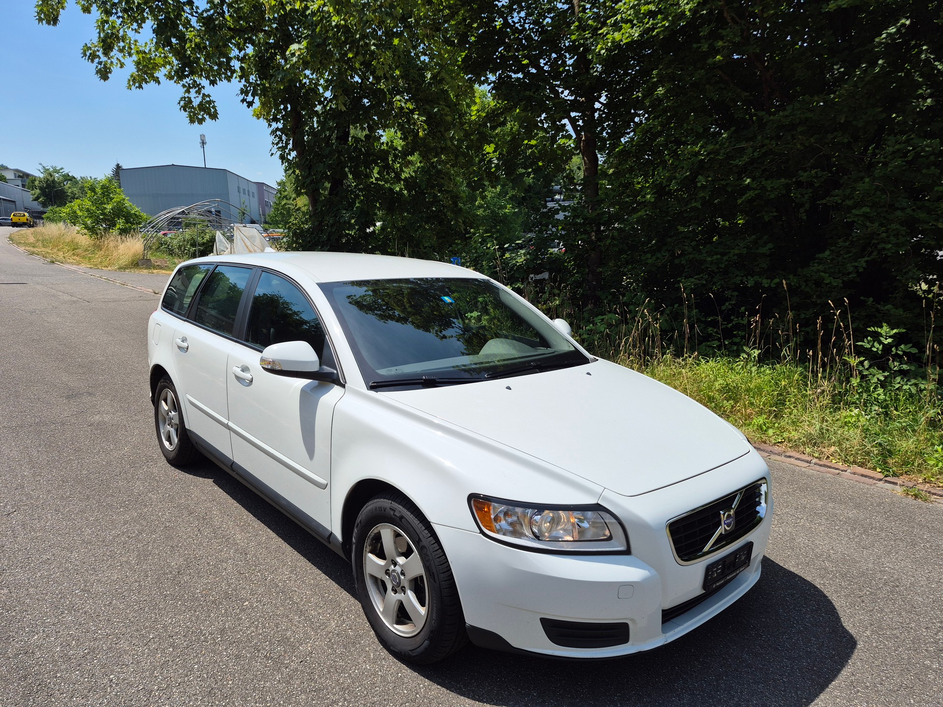 VOLVO V50 1.6-image-2