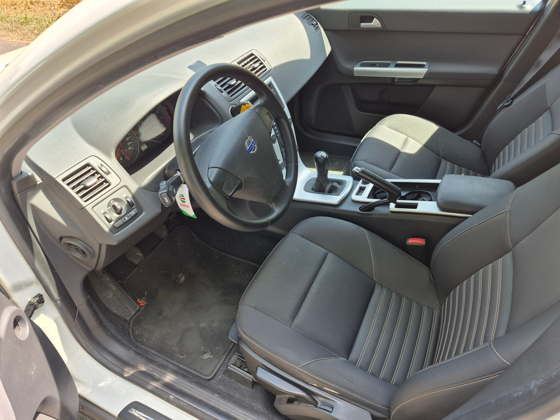 VOLVO V50 1.6-image-8
